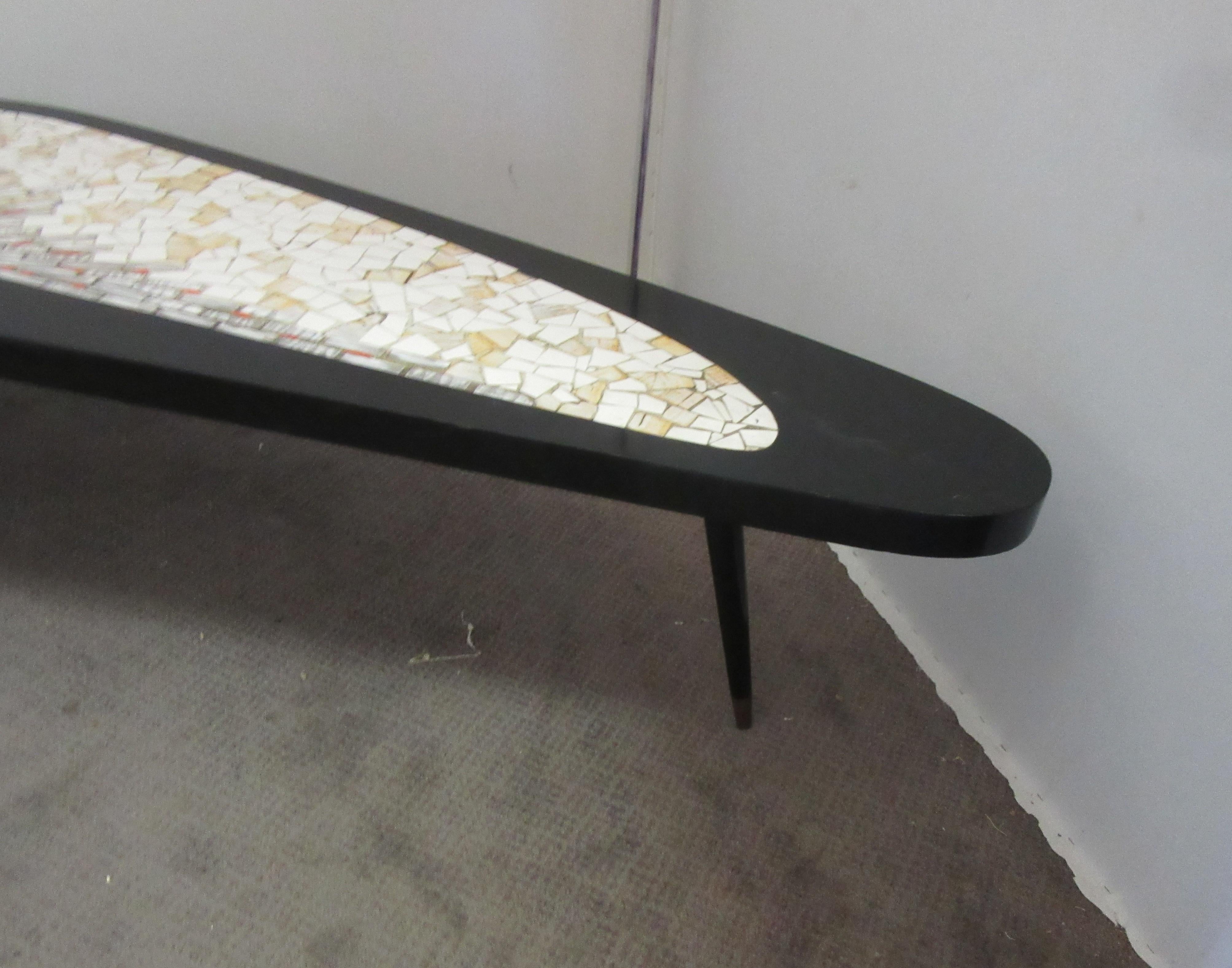 Mid-Century Modern Boomerang Coffee Table with Mosaic Tile Top In Good Condition In New York, NY