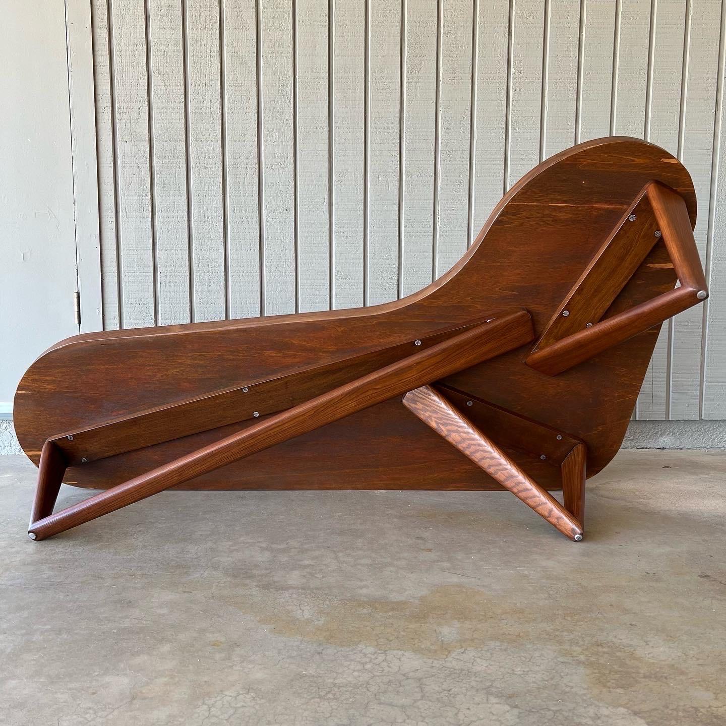 Table basse ou de cocktail moderne du milieu du siècle dernier en bois Boomerang ou en forme de rein en vente 3