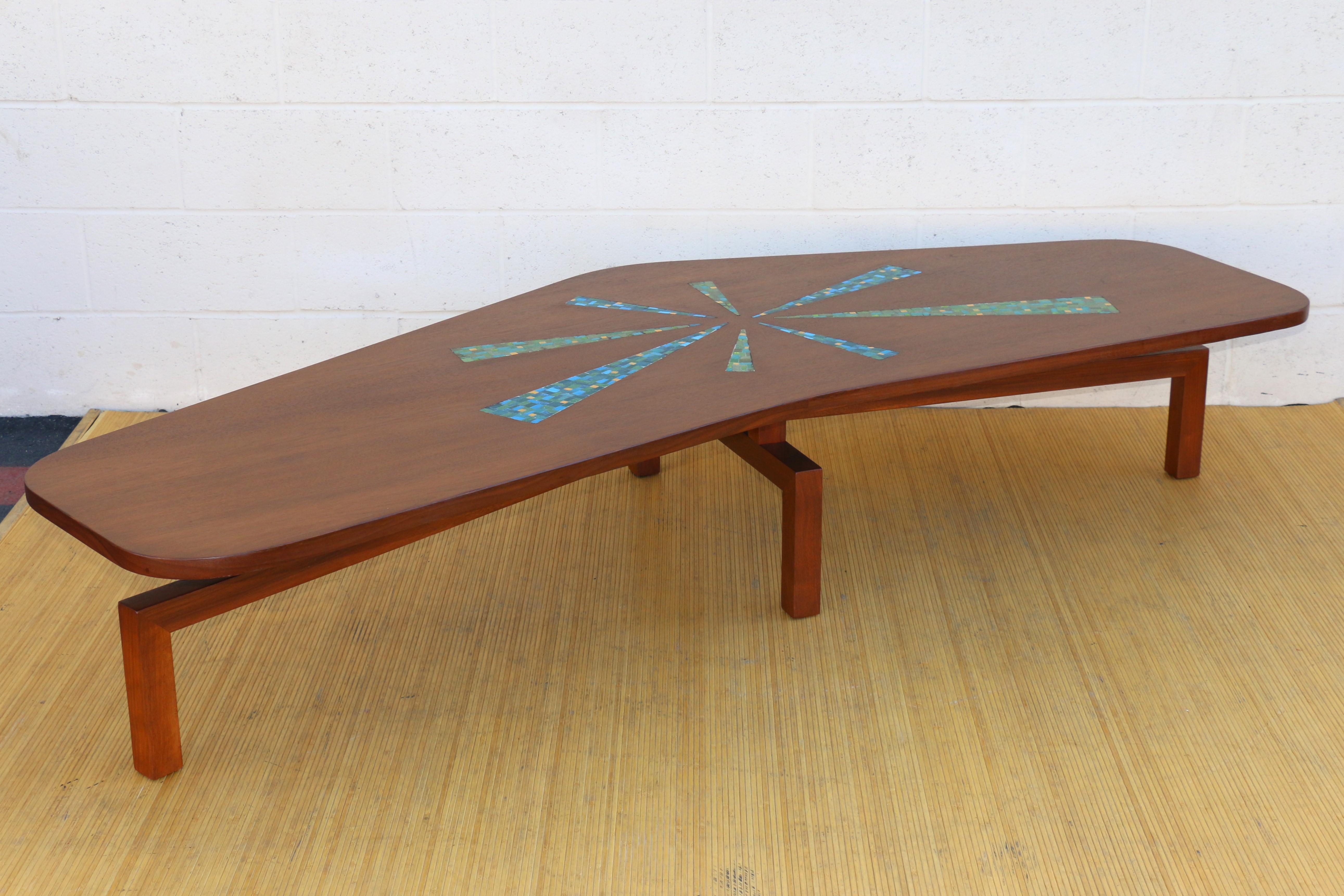 Mid-Century Modern Boomerang Shape Coffee Table With Mosaic Top, Circa 1960s For Sale 2