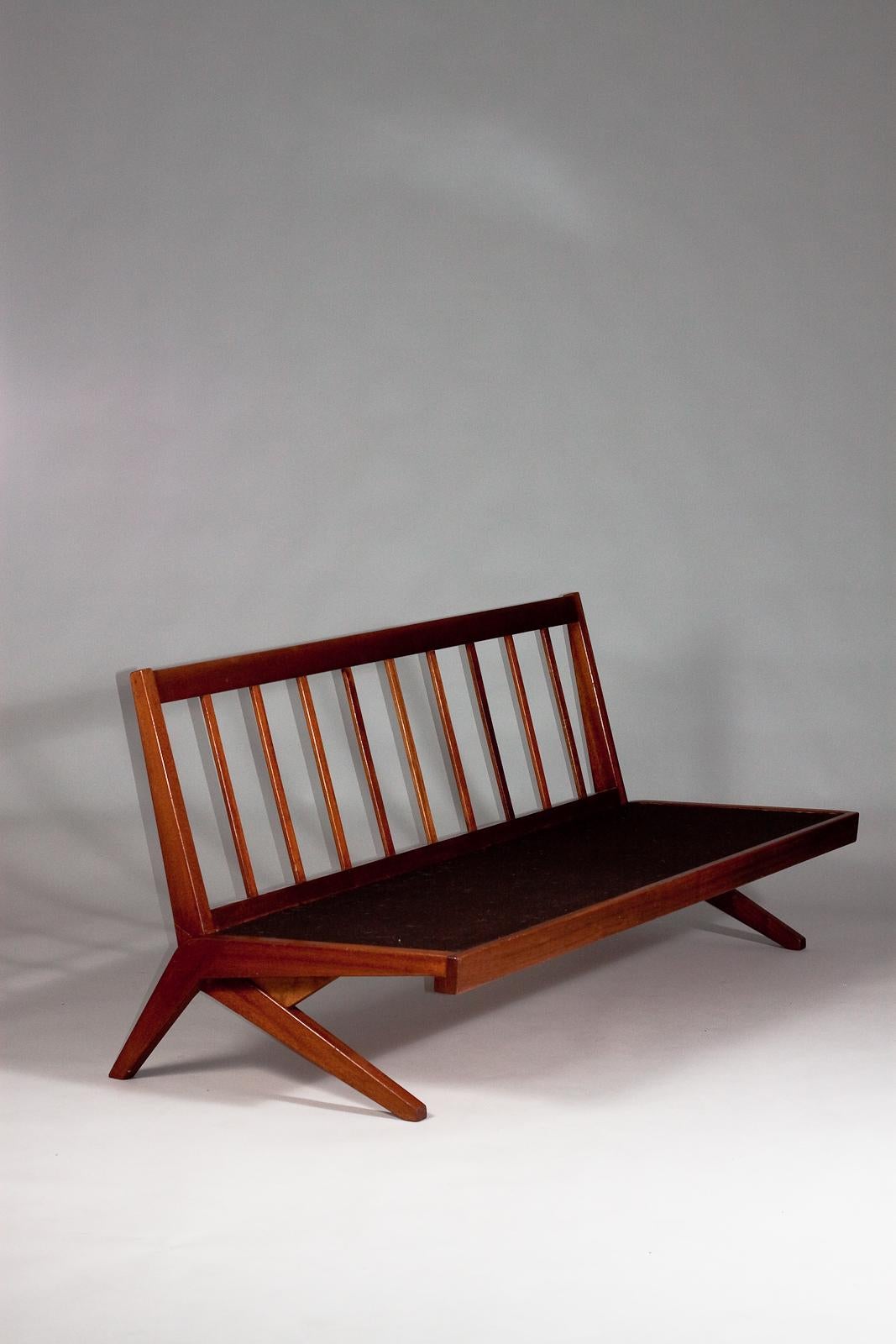 Mid-century modern Boomerang sofa by Olavi Hänninen For Sale 7