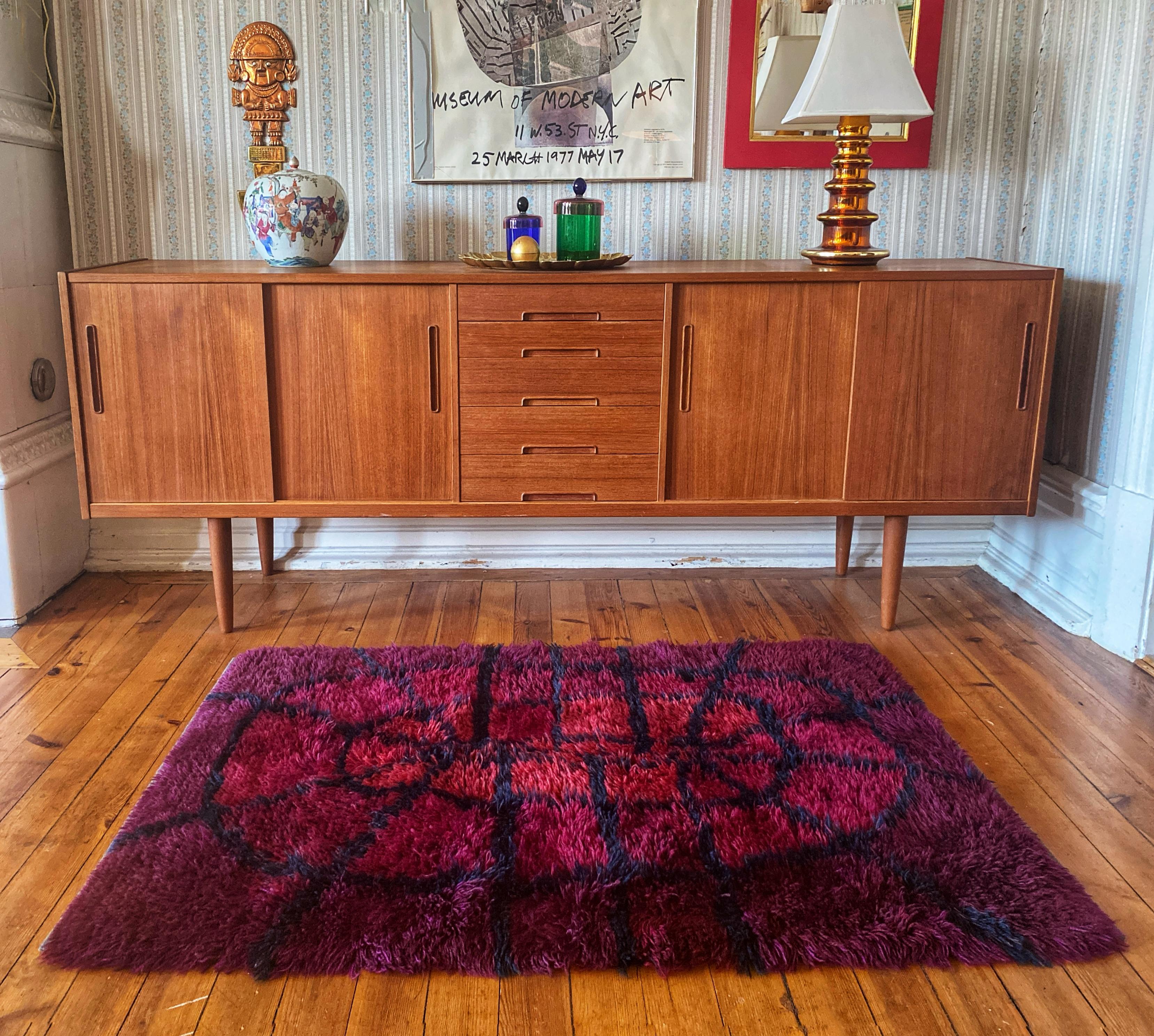 Mid-century Modern Bordeaux Red Rya Rug by Gull-Britt Johansson for NIAB, Sweden For Sale 6