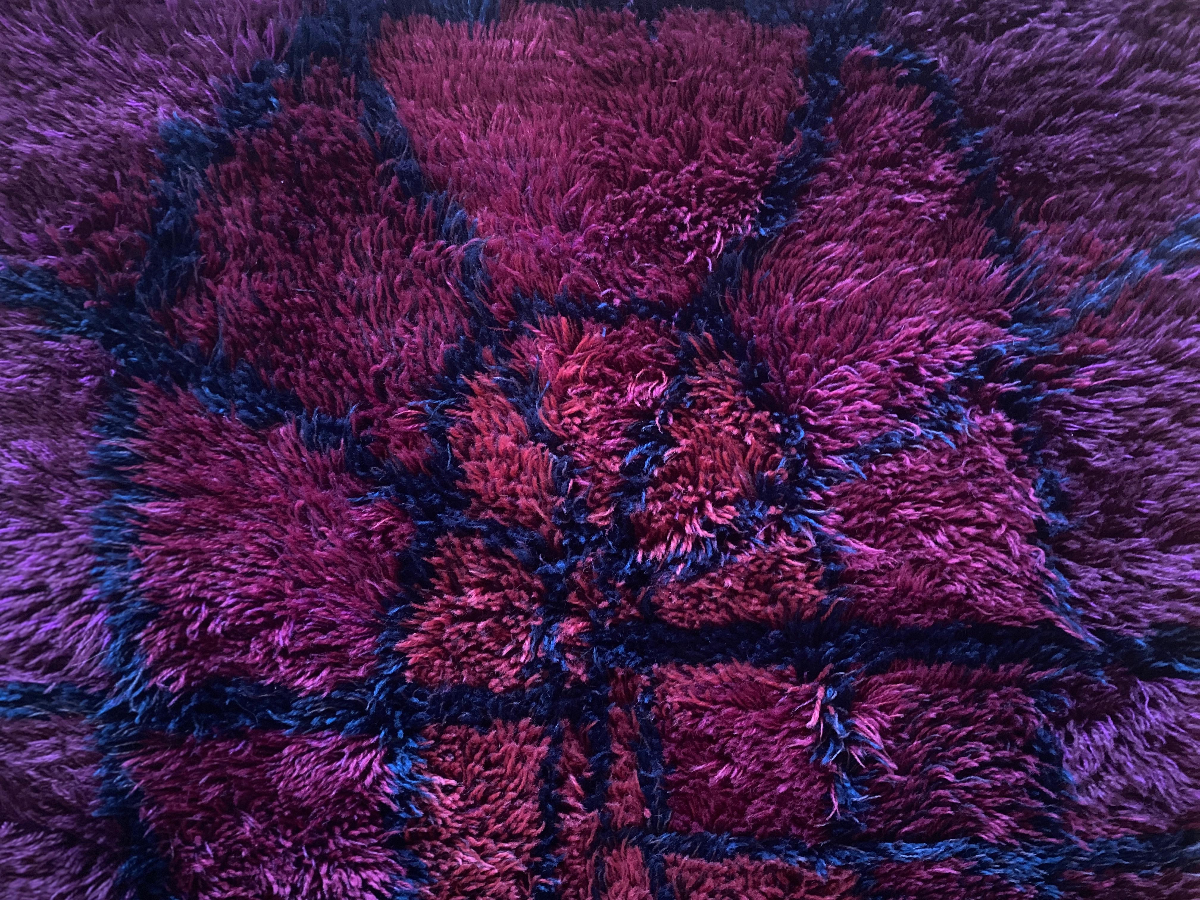 Swedish Mid-century Modern Bordeaux Red Rya Rug by Gull-Britt Johansson for NIAB, Sweden For Sale