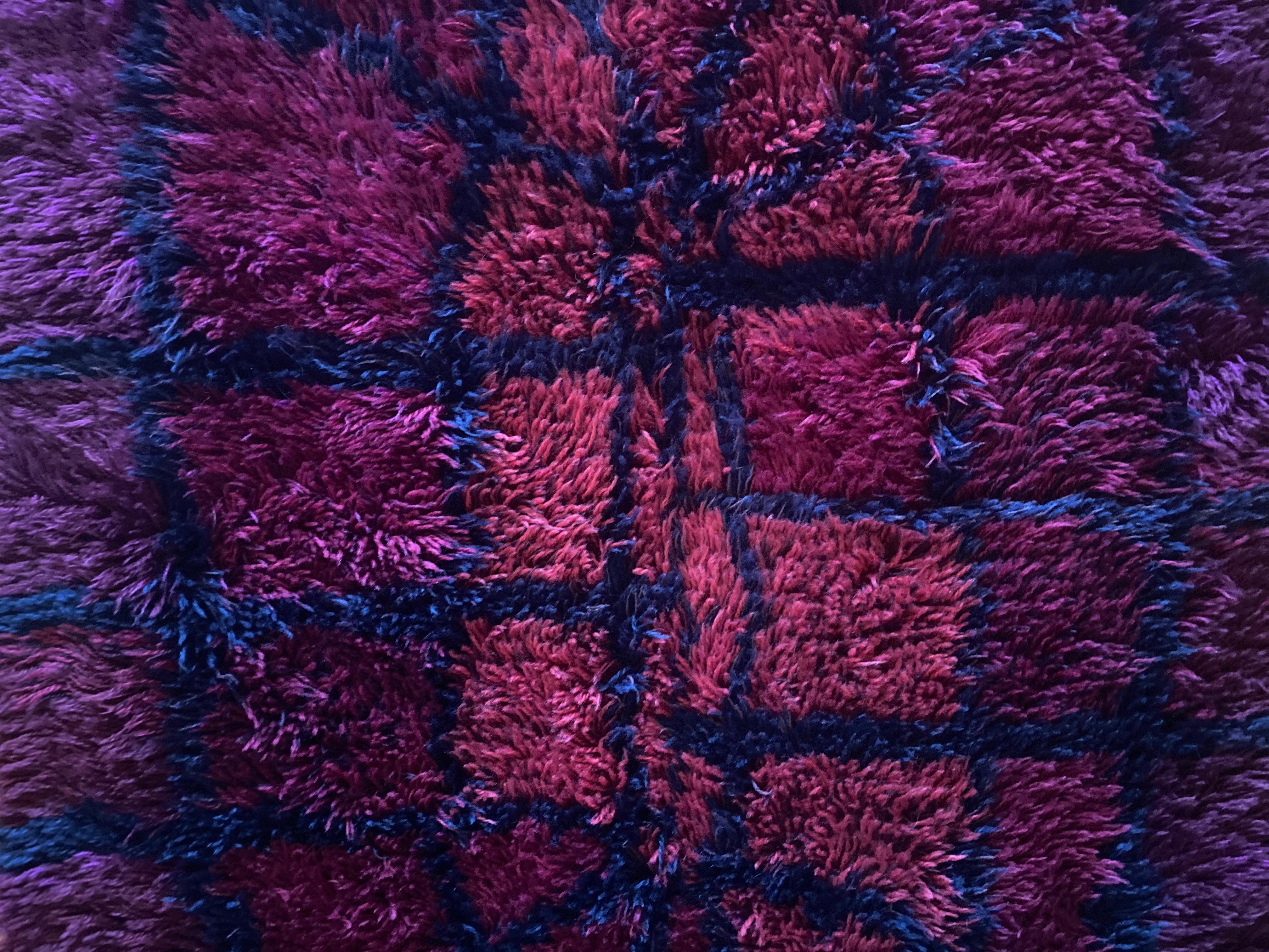 Hand-Knotted Mid-century Modern Bordeaux Red Rya Rug by Gull-Britt Johansson for NIAB, Sweden For Sale