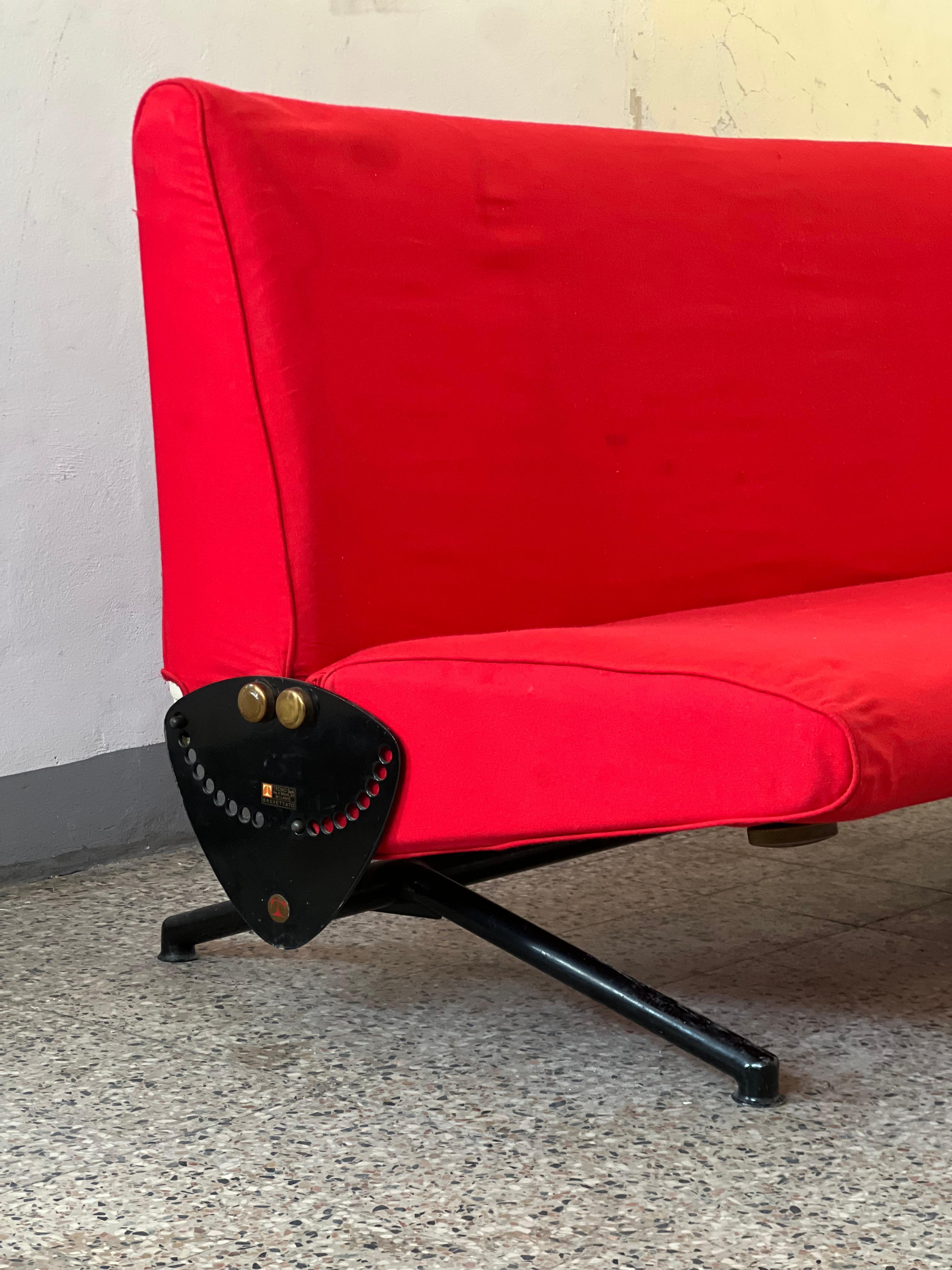Osvaldo Borsani D70 Reclining Sofa System for Tecno - 1970's im Zustand „Relativ gut“ im Angebot in Milano, IT