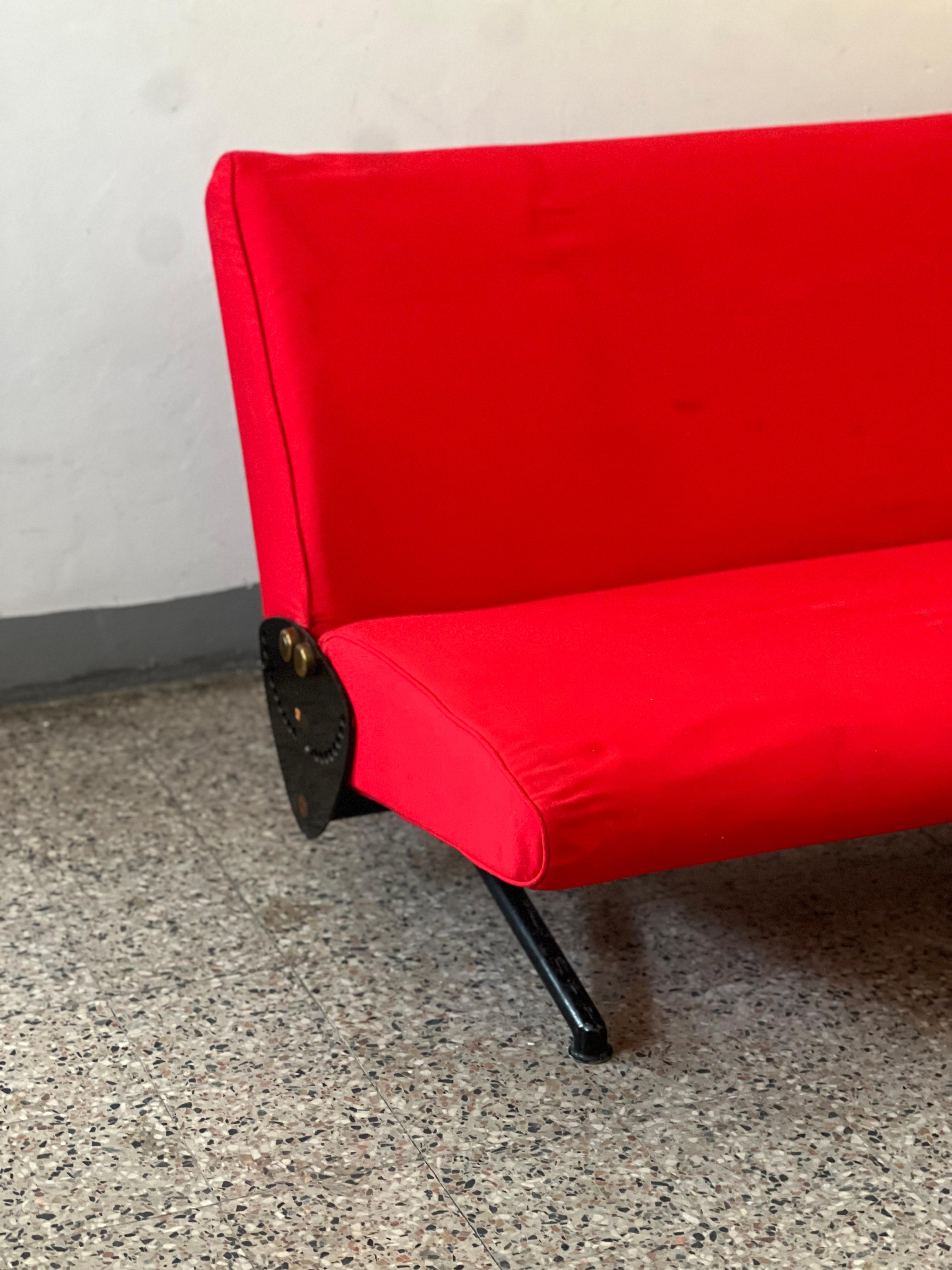 Osvaldo Borsani D70 Reclining Sofa System for Tecno - 1970's (Mitte des 20. Jahrhunderts) im Angebot