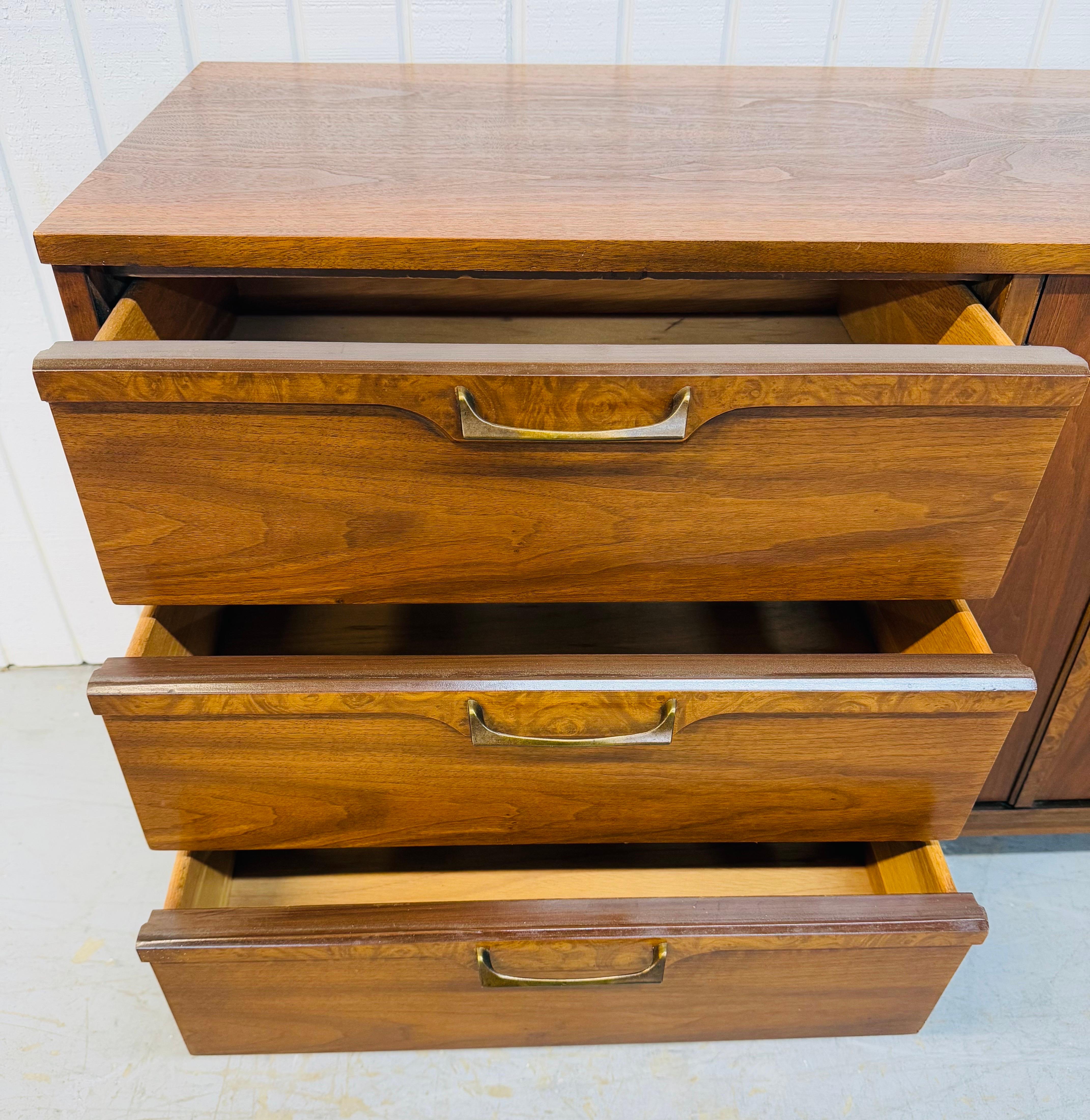 Brass Mid-Century Modern Brasilia Style Walnut 9-Drawer Dresser For Sale