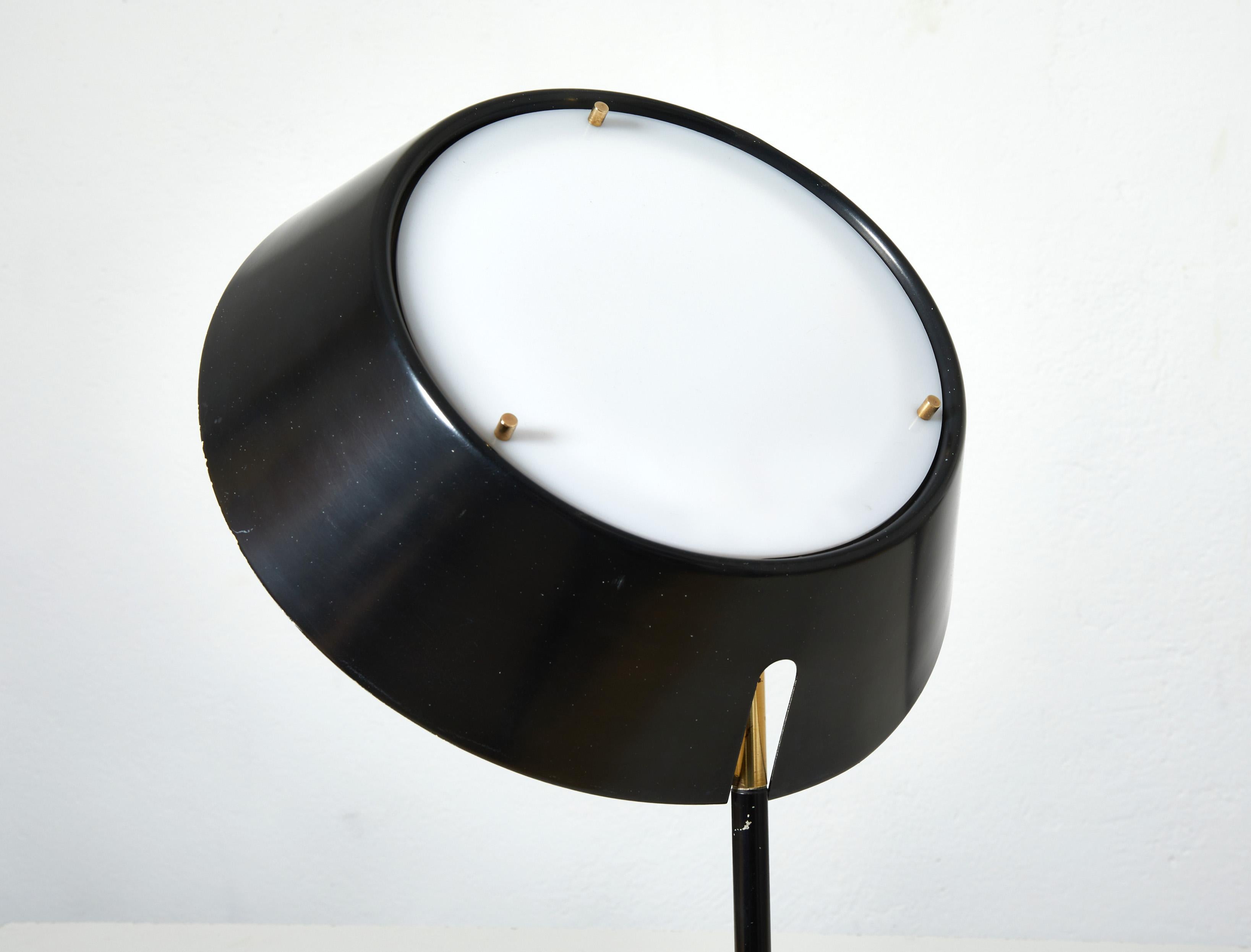 Lampe de bureau ou de table réglable en laiton moderne du milieu du siècle dernier par Stilux, Italie 1960 en vente 6