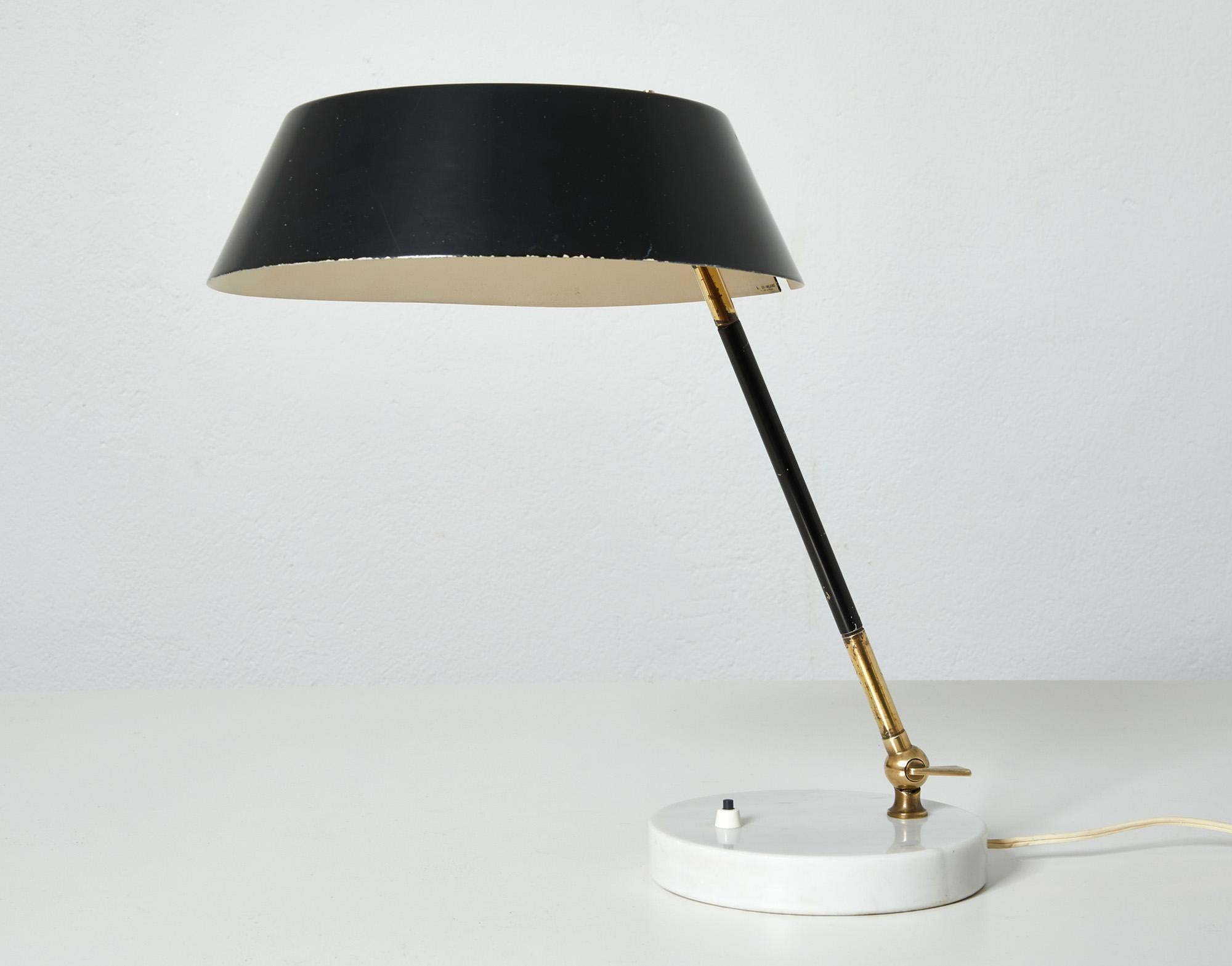 Lacquered Mid-century modern brass adjustable desk or table lamp by Stilux, Italy 1960 For Sale