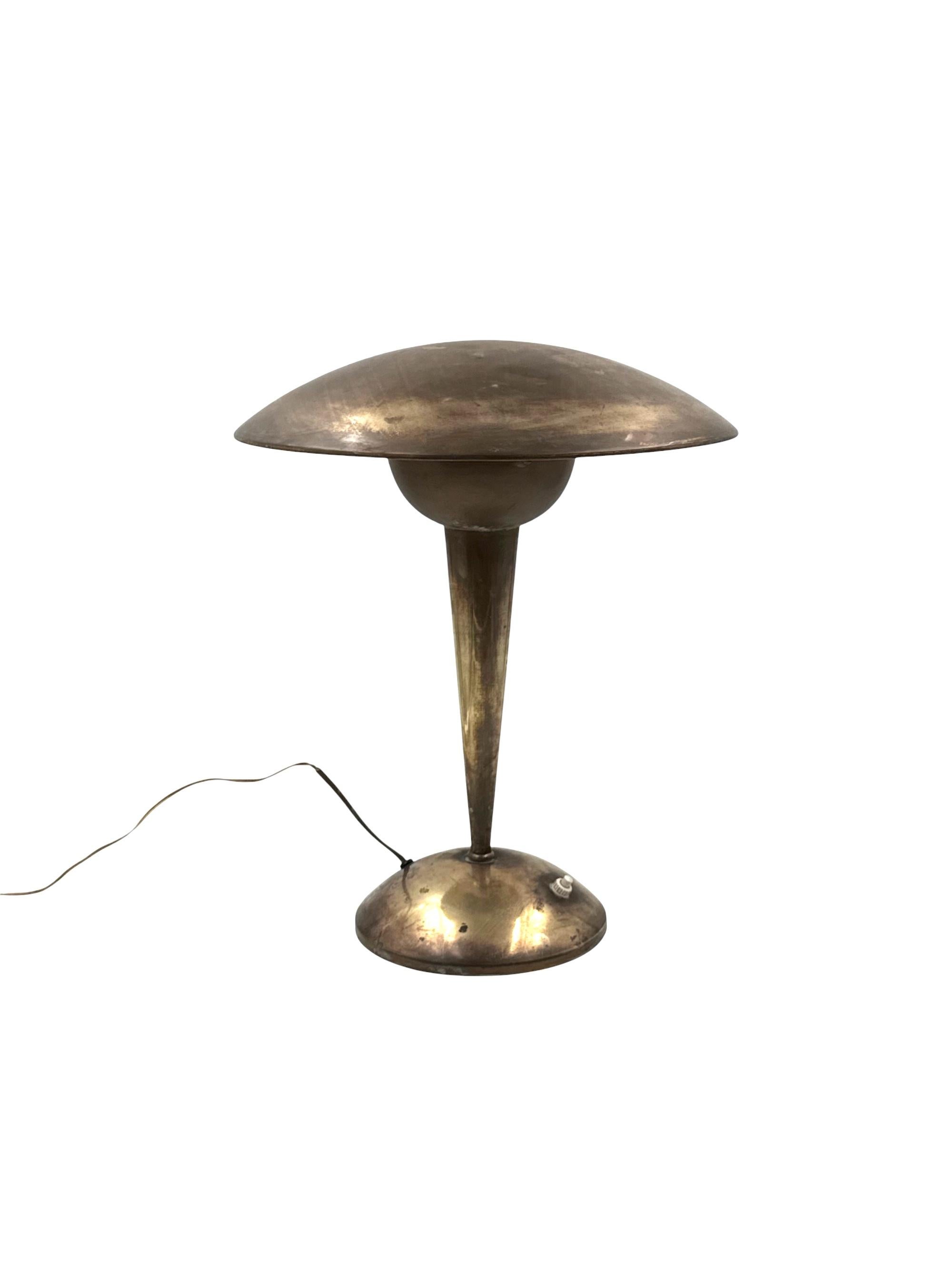 Lampe de table ajustable en laiton, Italie circa 1950 en vente 3