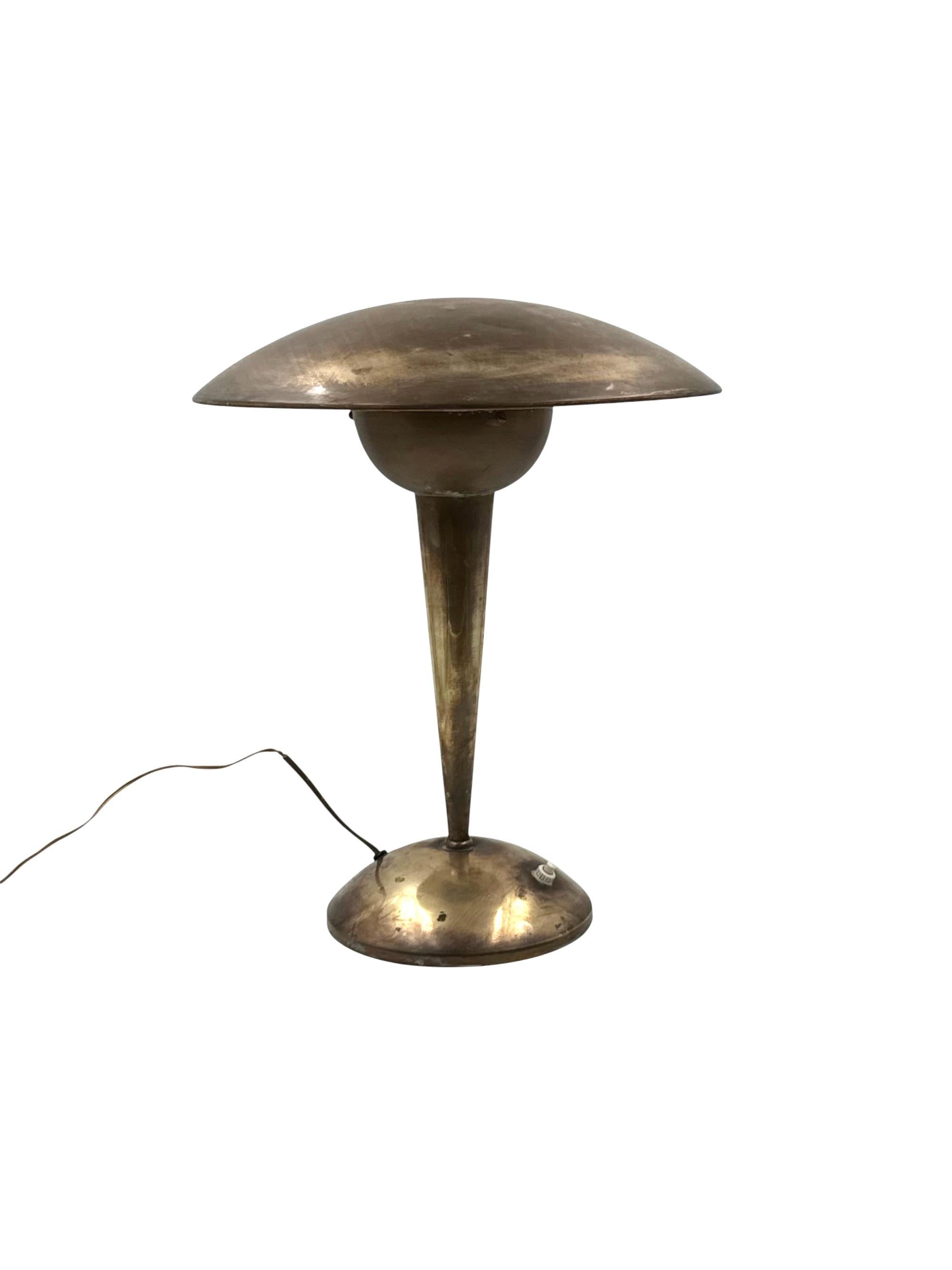 italien Lampe de table ajustable en laiton, Italie circa 1950 en vente