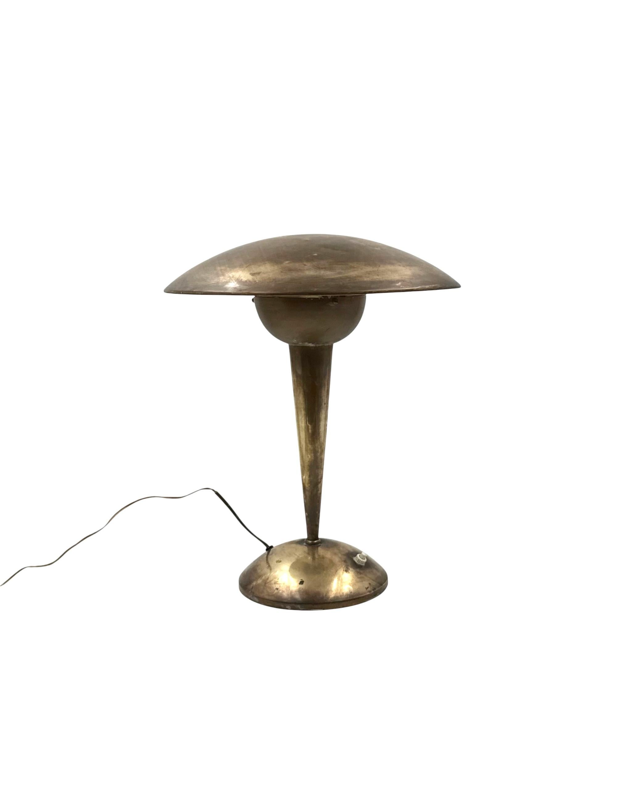 Lampe de table ajustable en laiton, Italie circa 1950 en vente 1