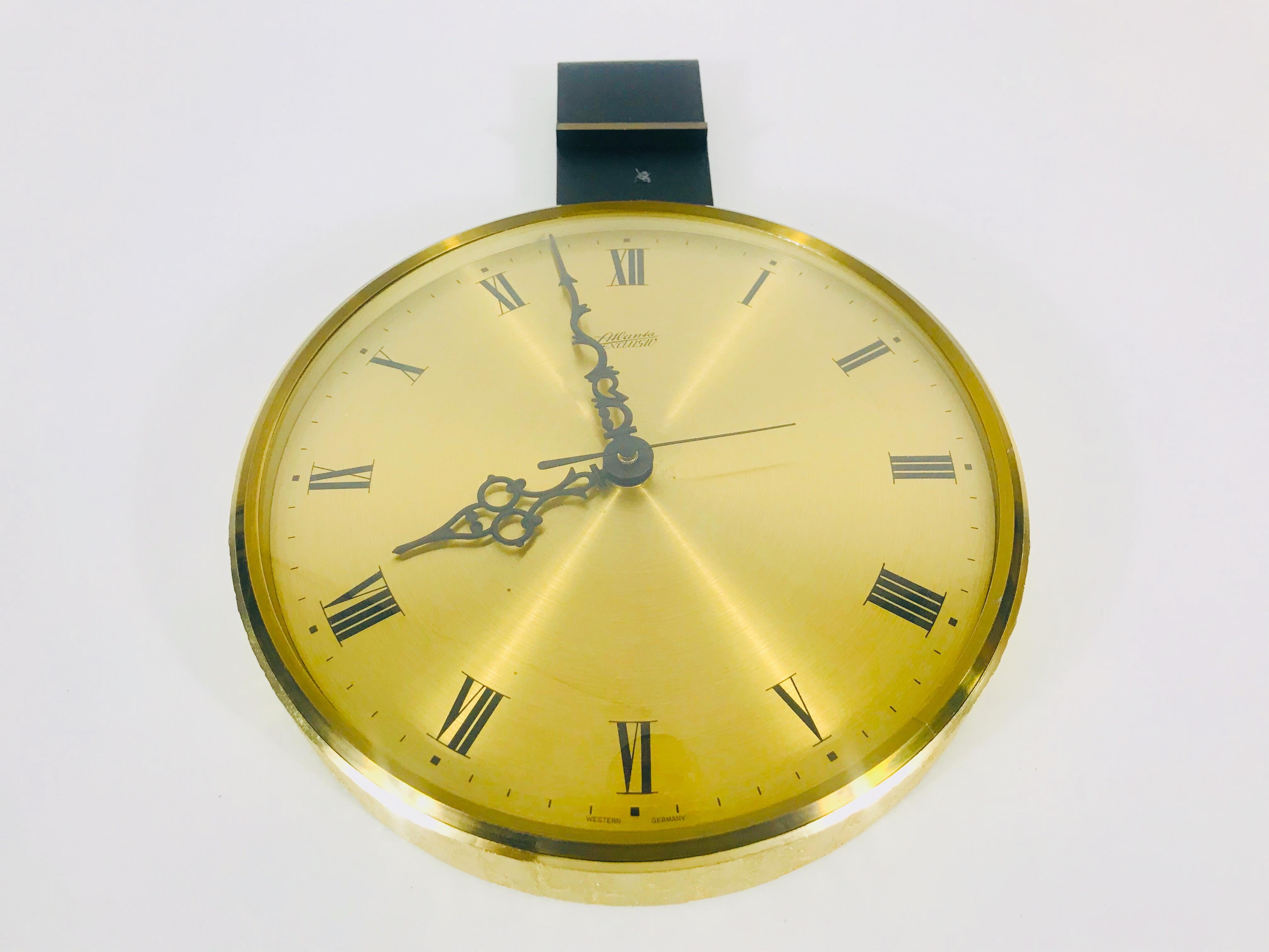 Mid-Century Modern Brass and Acrylic Hanging Wall Clock by Atlanta, Germany In Good Condition In Hagenbach, DE