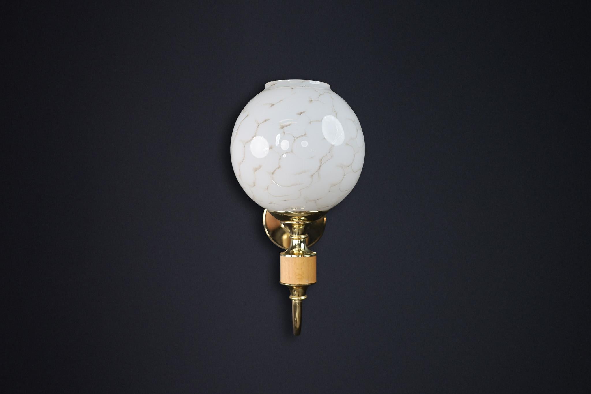 Mid-Century Modern Brass and Art Glass Wall Sconces, Czech Republic 1970s For Sale 2