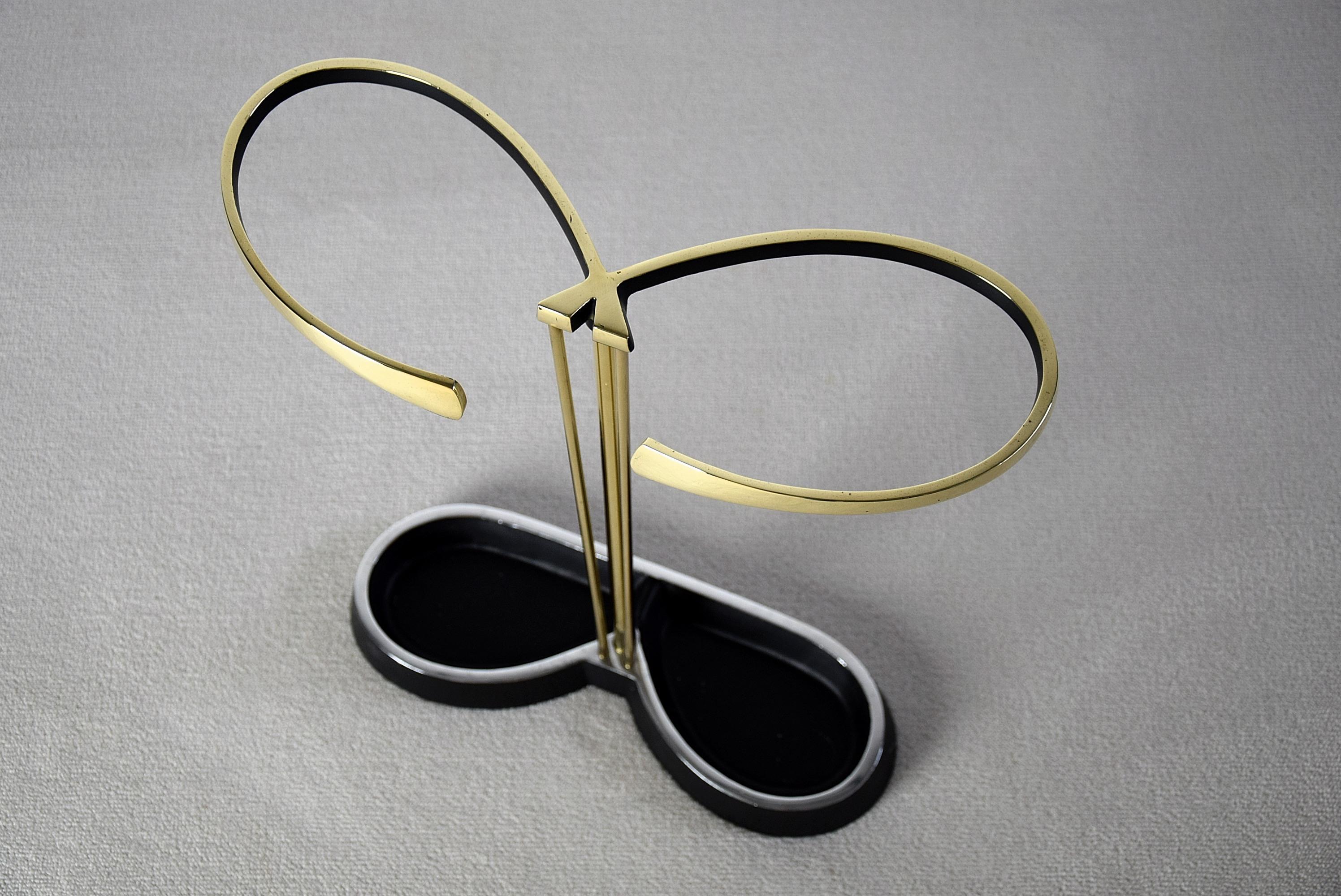 Mid-Century Modern Brass and Black Umbrella Stand For Sale 2