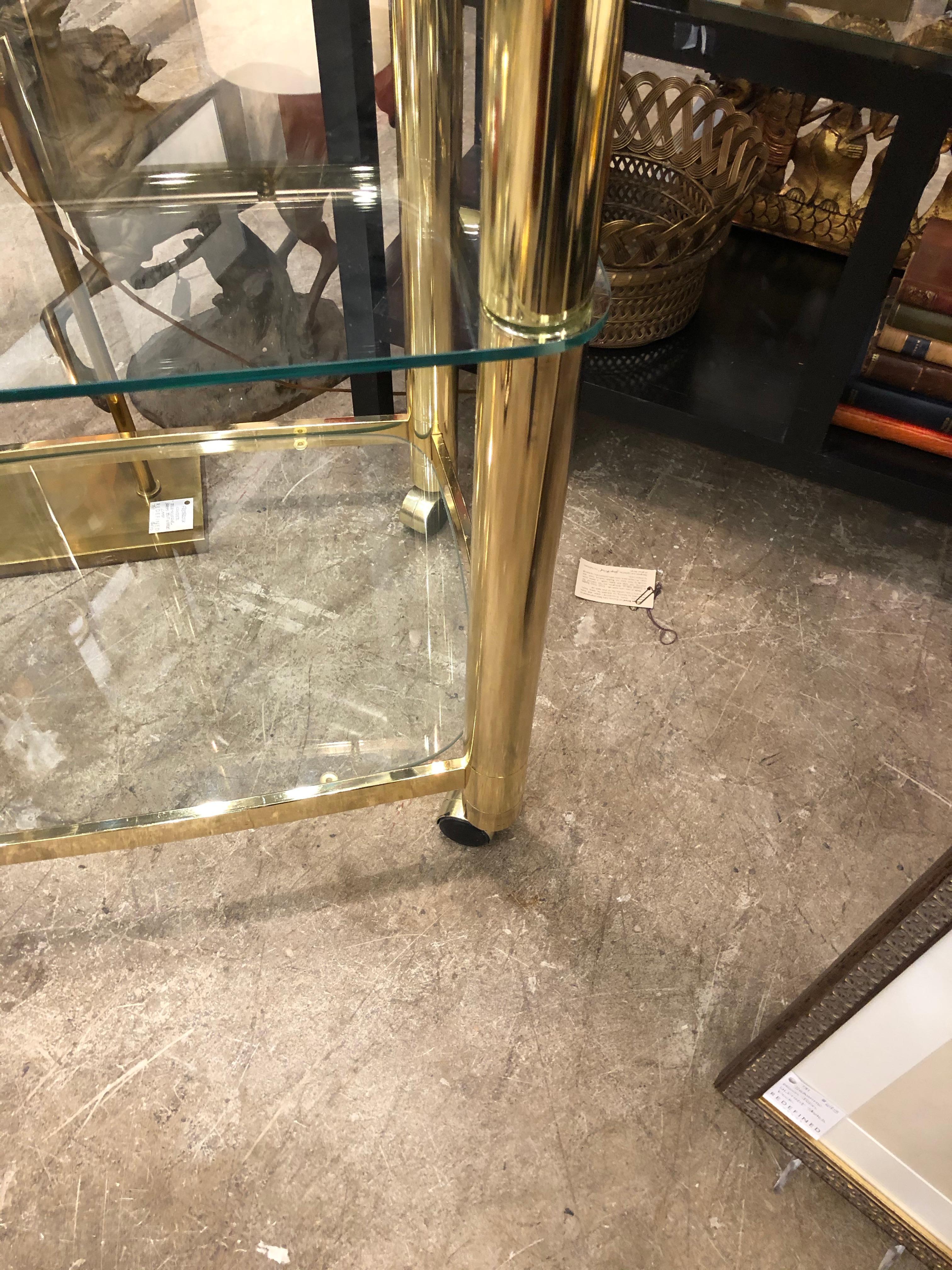 Mid-Century Modern Brass and Glass Bar Cart In Good Condition In Chicago, IL