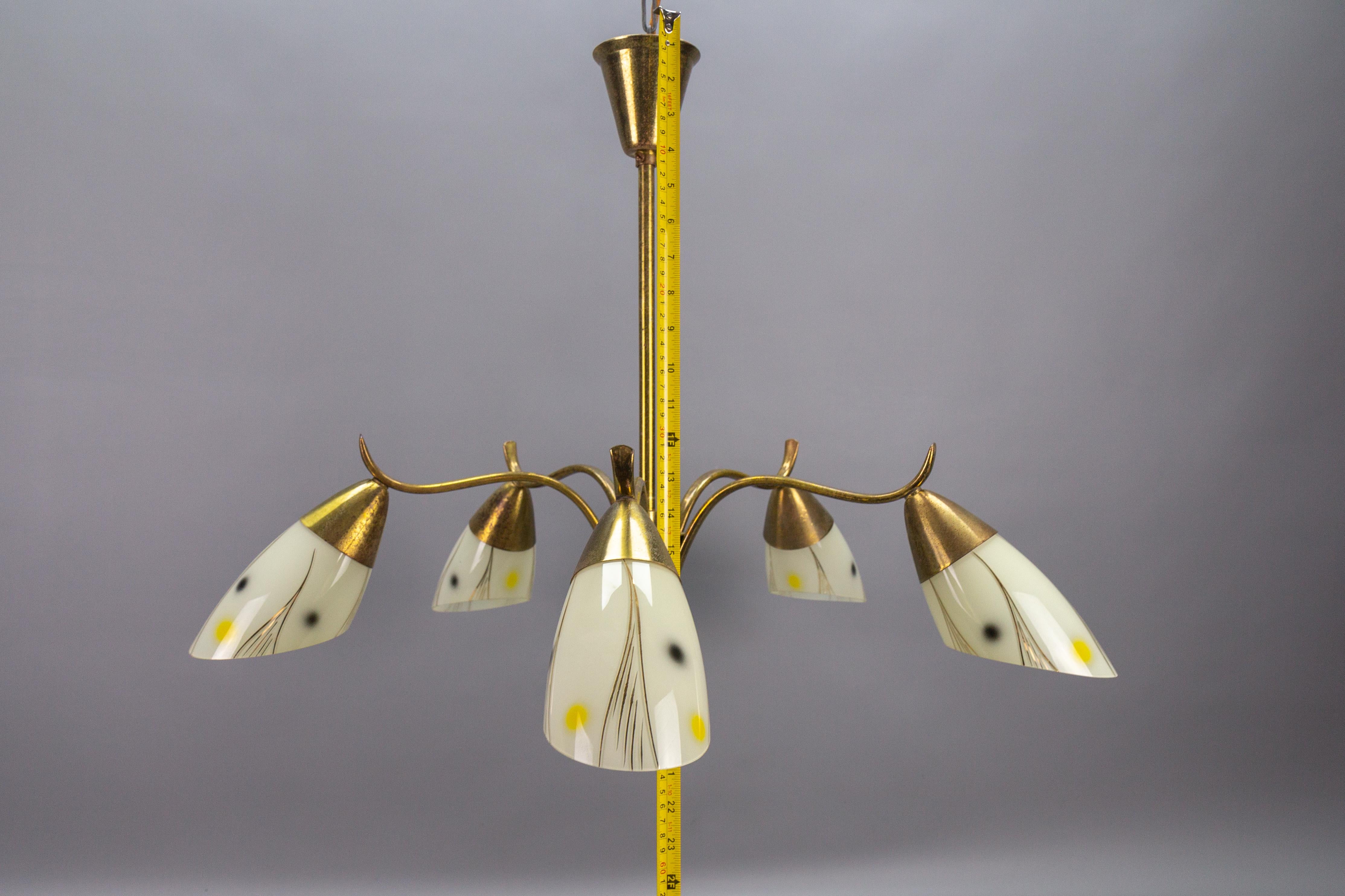 Mid-Century Modern Brass and Glass Five-Light Sputnik Chandelier, ca. 1950 For Sale 5