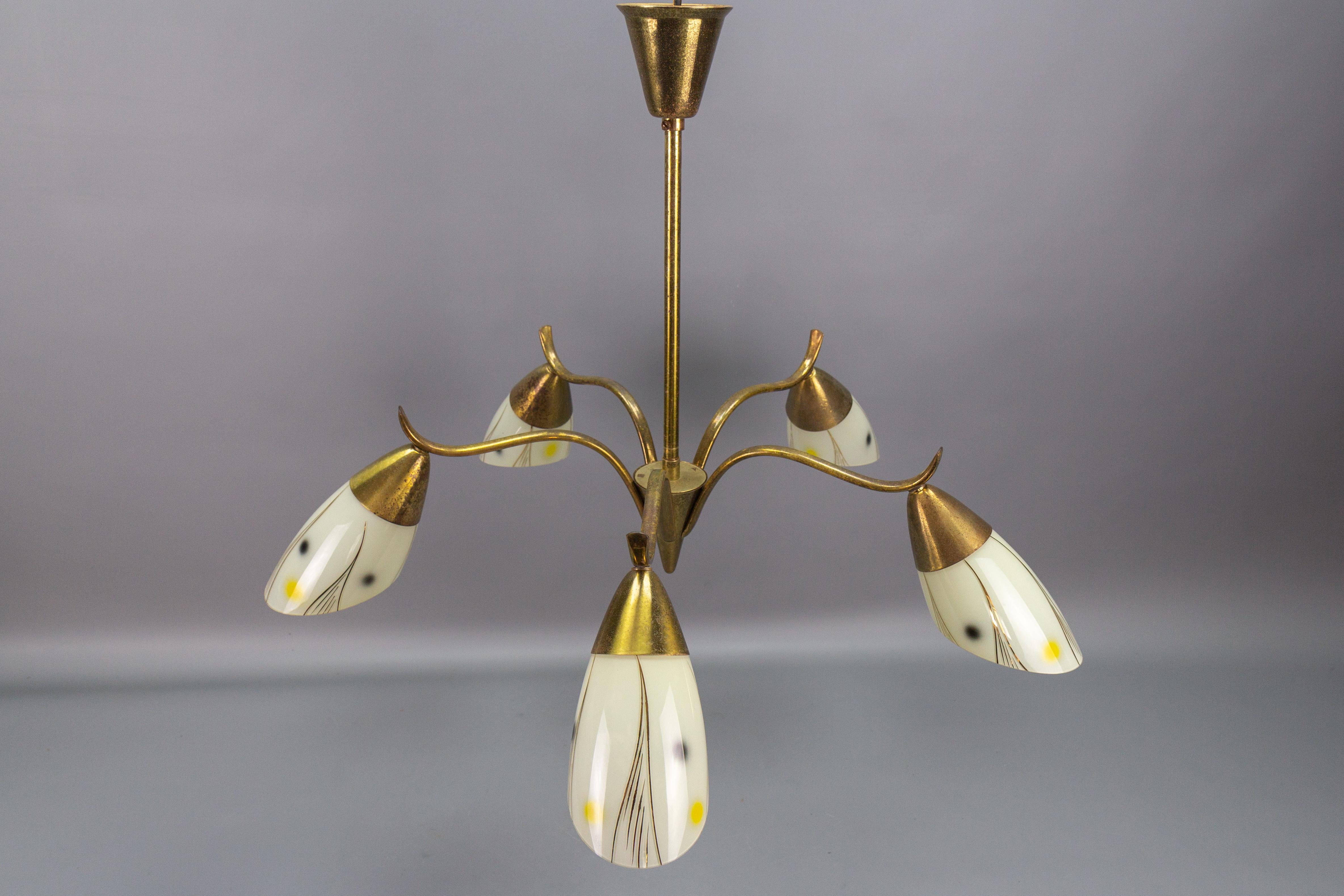 Mid-Century Modern Brass and Glass Five-Light Sputnik Chandelier, ca. 1950 For Sale 3
