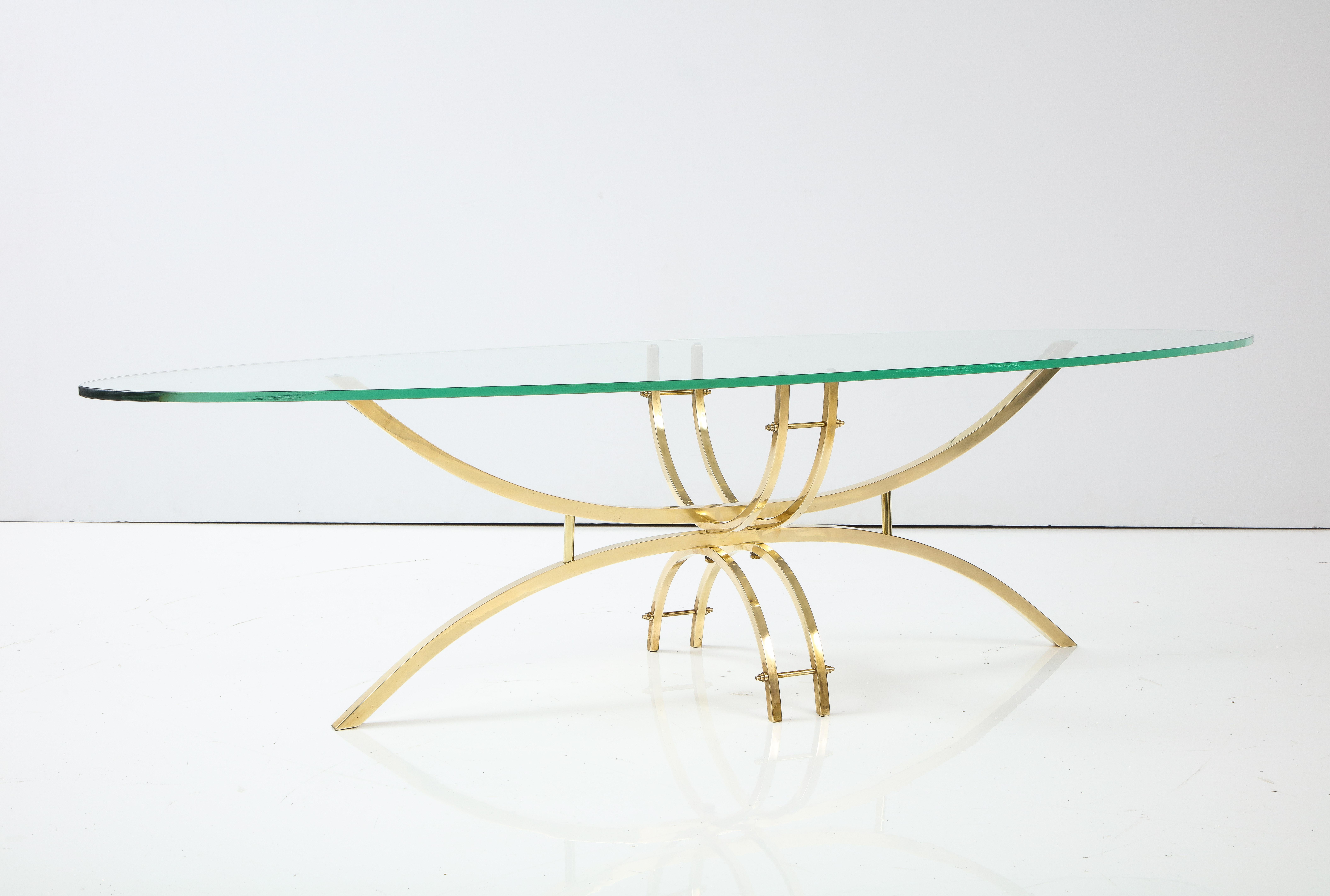 Late 20th Century Mid-Century Modern Brass And Glass Oval Coffee Table