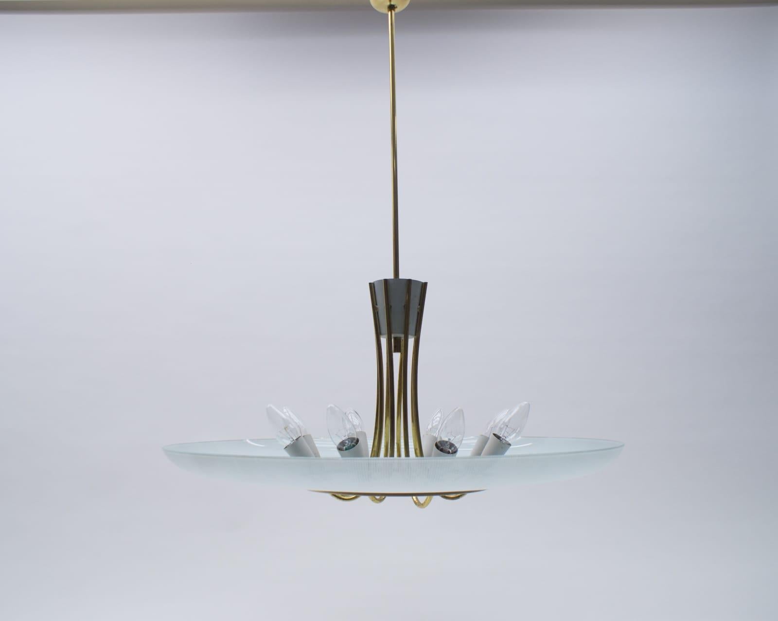 Mid-Century Modern Brass and Glass Sputnik Ceiling Lamp, 1950s In Good Condition In Nürnberg, Bayern