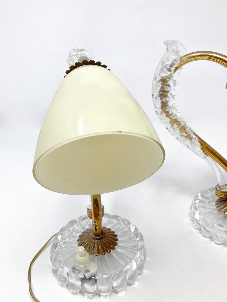 Lampe de table en laiton et verre, 1950s en vente 4