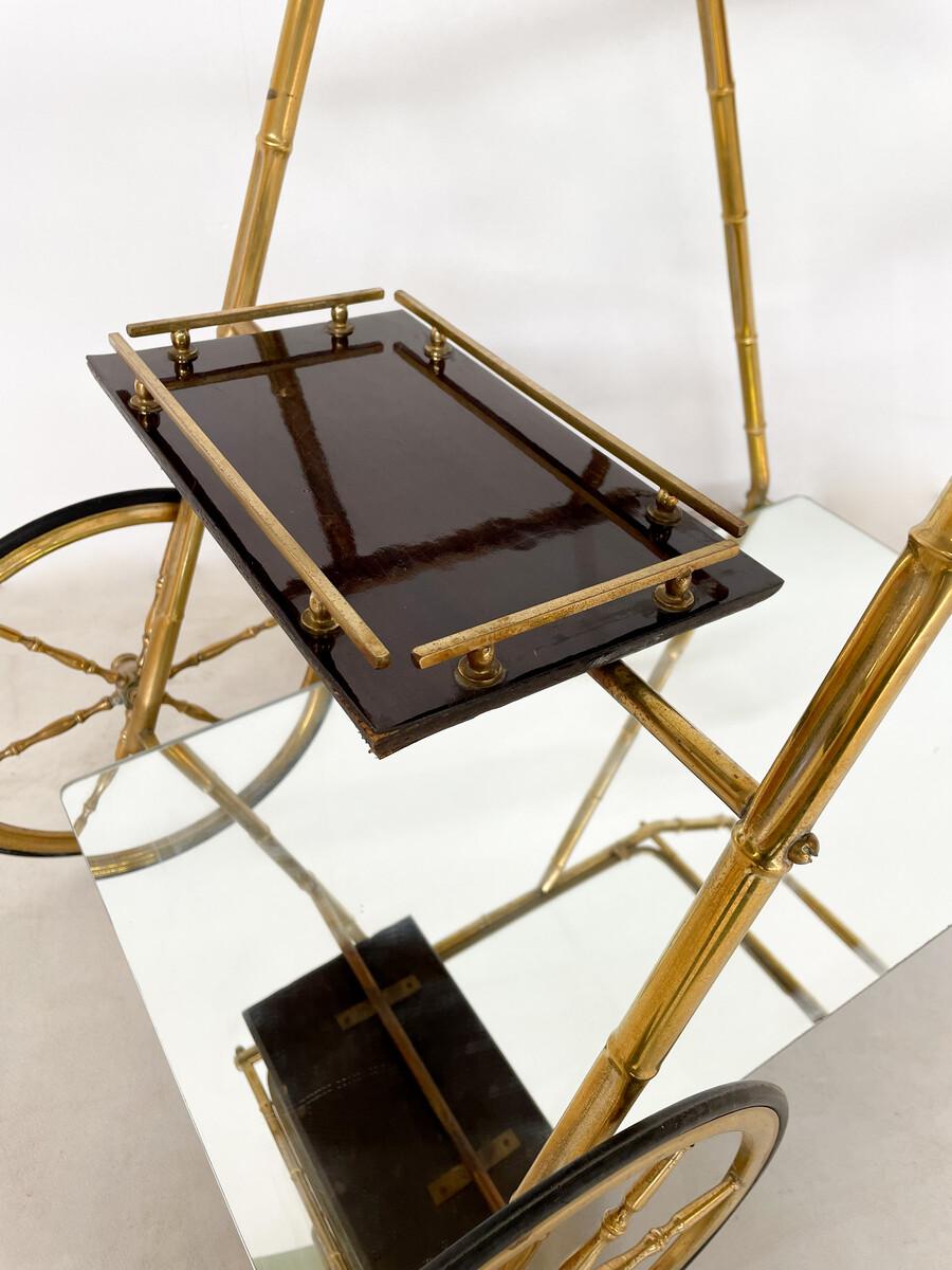 Mid-20th Century Mid-Century Modern Brass and Glass Trolley, Italy, 1950s For Sale