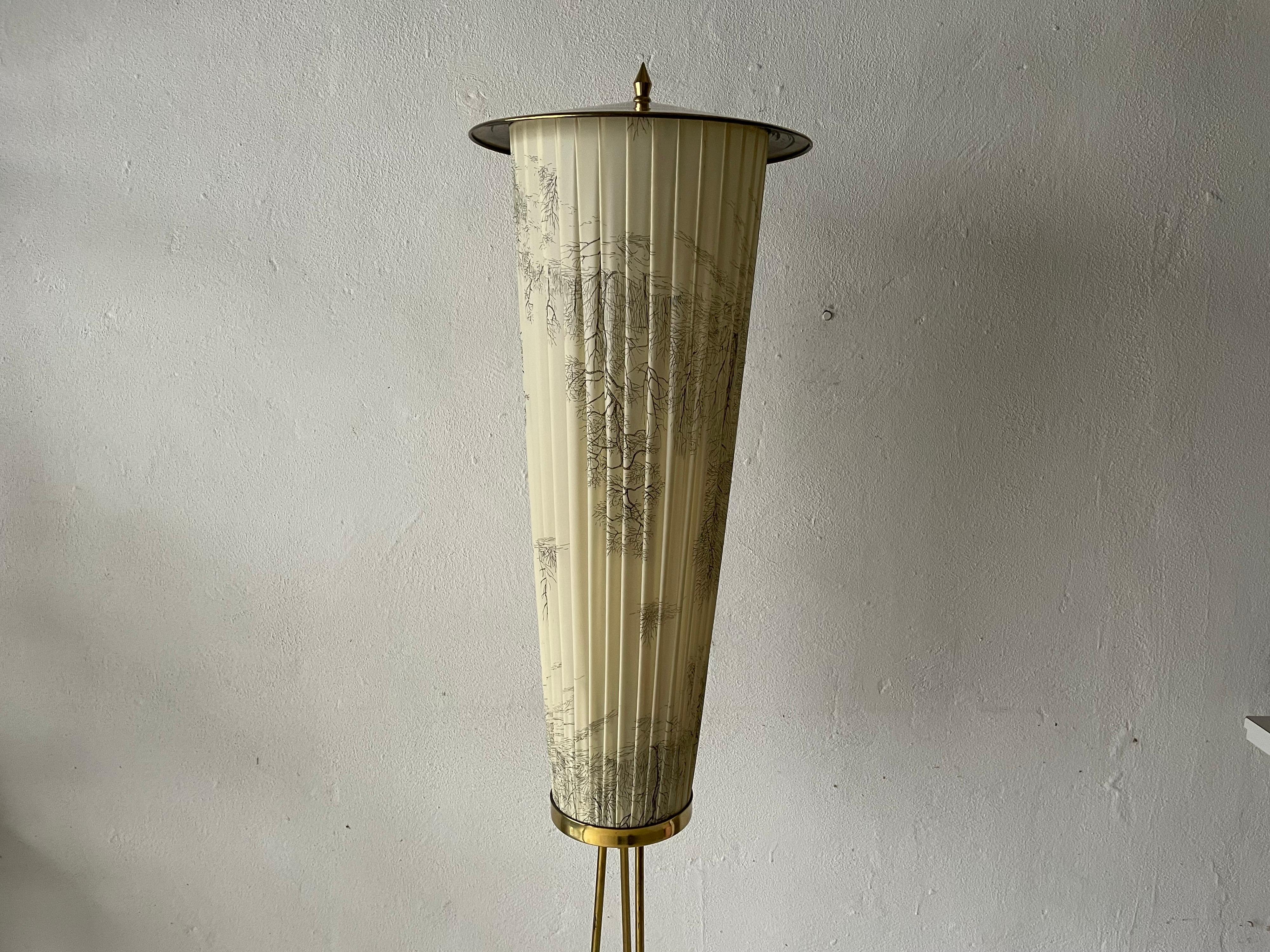 Mid-Century Modern Brass and Illustrated Fabric Floor Lamp, 1950s, Germany For Sale 1