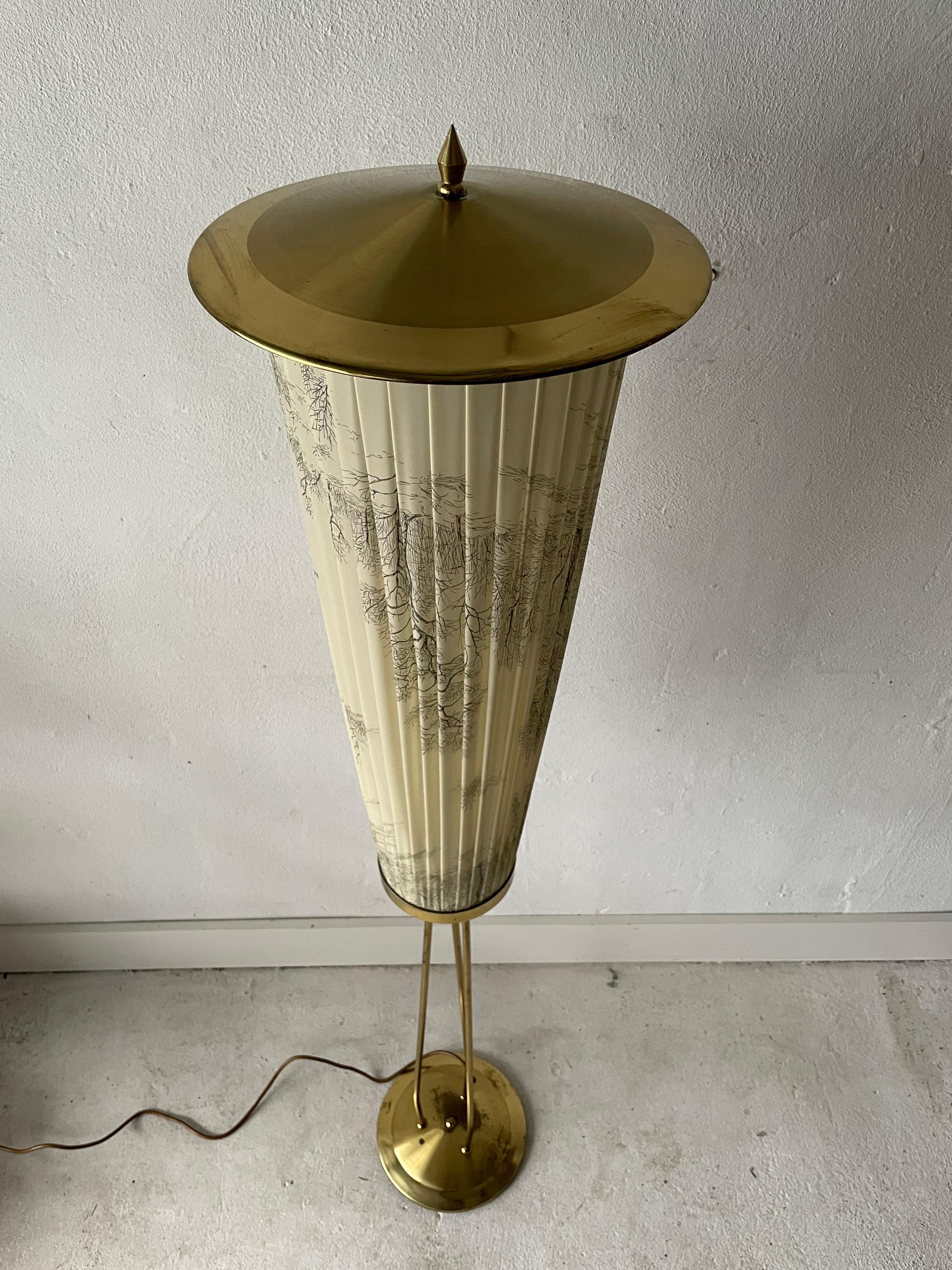 Mid-Century Modern Brass and Illustrated Fabric Floor Lamp, 1950s, Germany For Sale 2