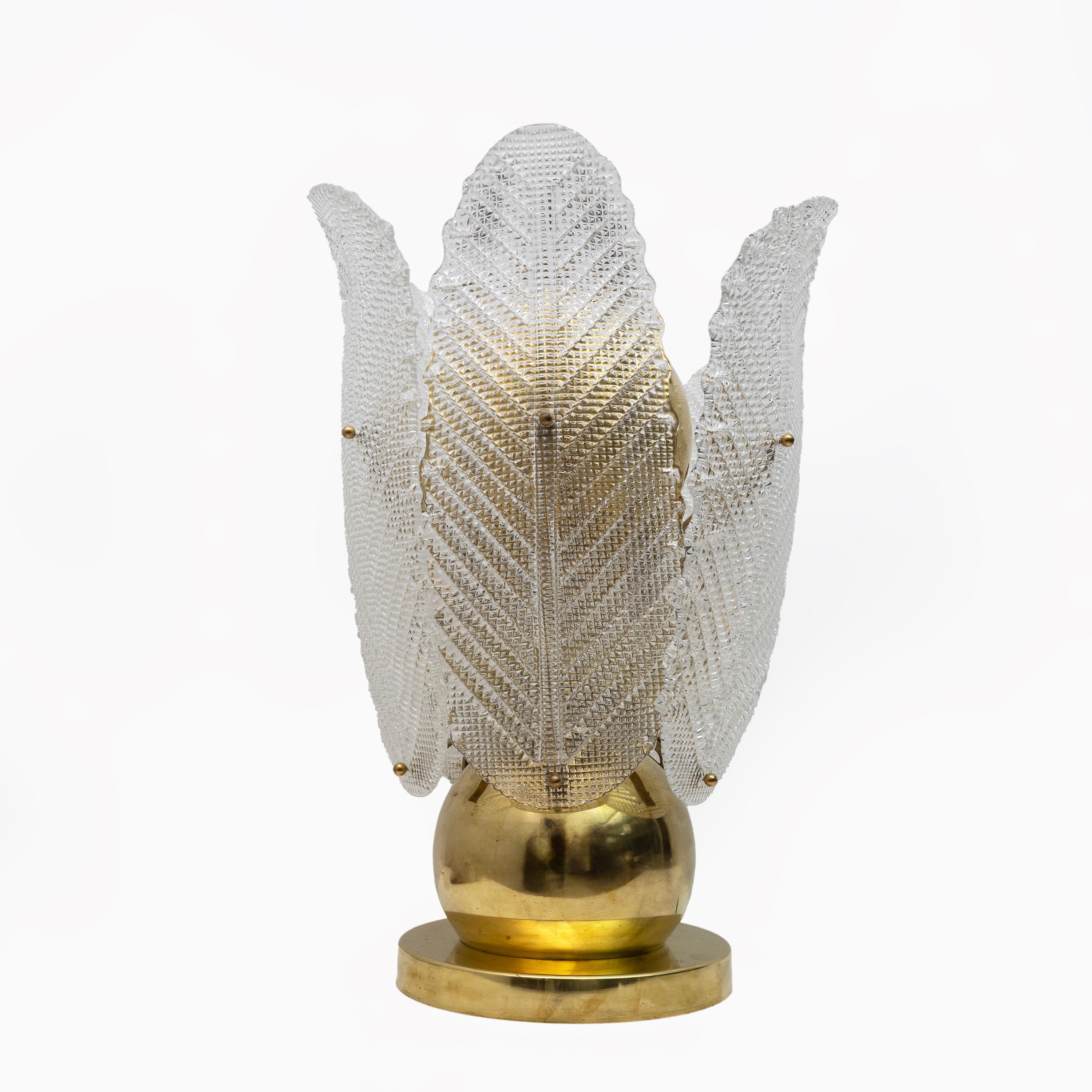 Mid-century Modern Brass and Murano Glass Big Table Lamp by Mazzega For Sale 1