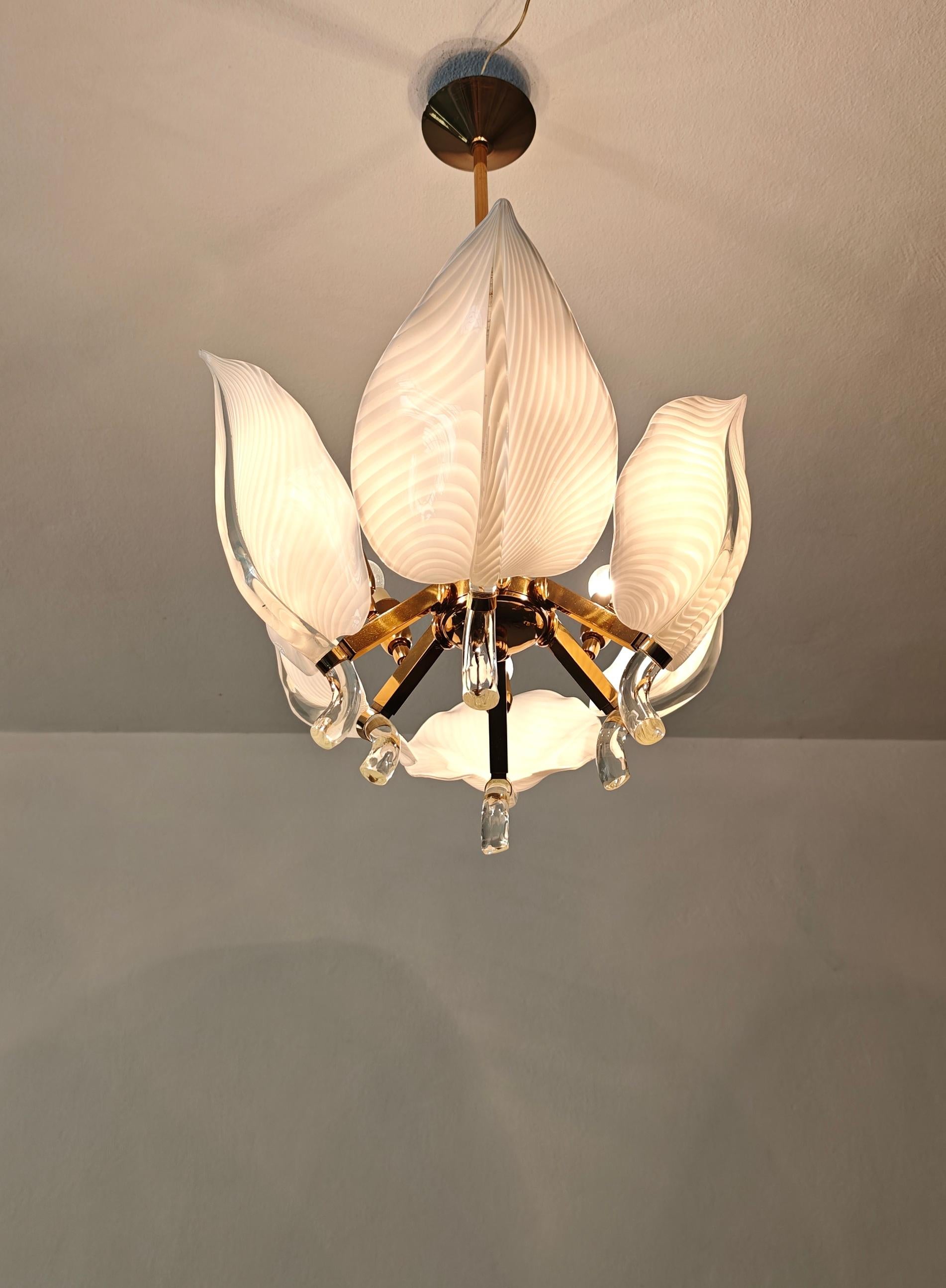 Lampadario a foglie in ottone e vetro di Murano della metà del secolo scorso Franco Luce Italia 70 in vendita 3