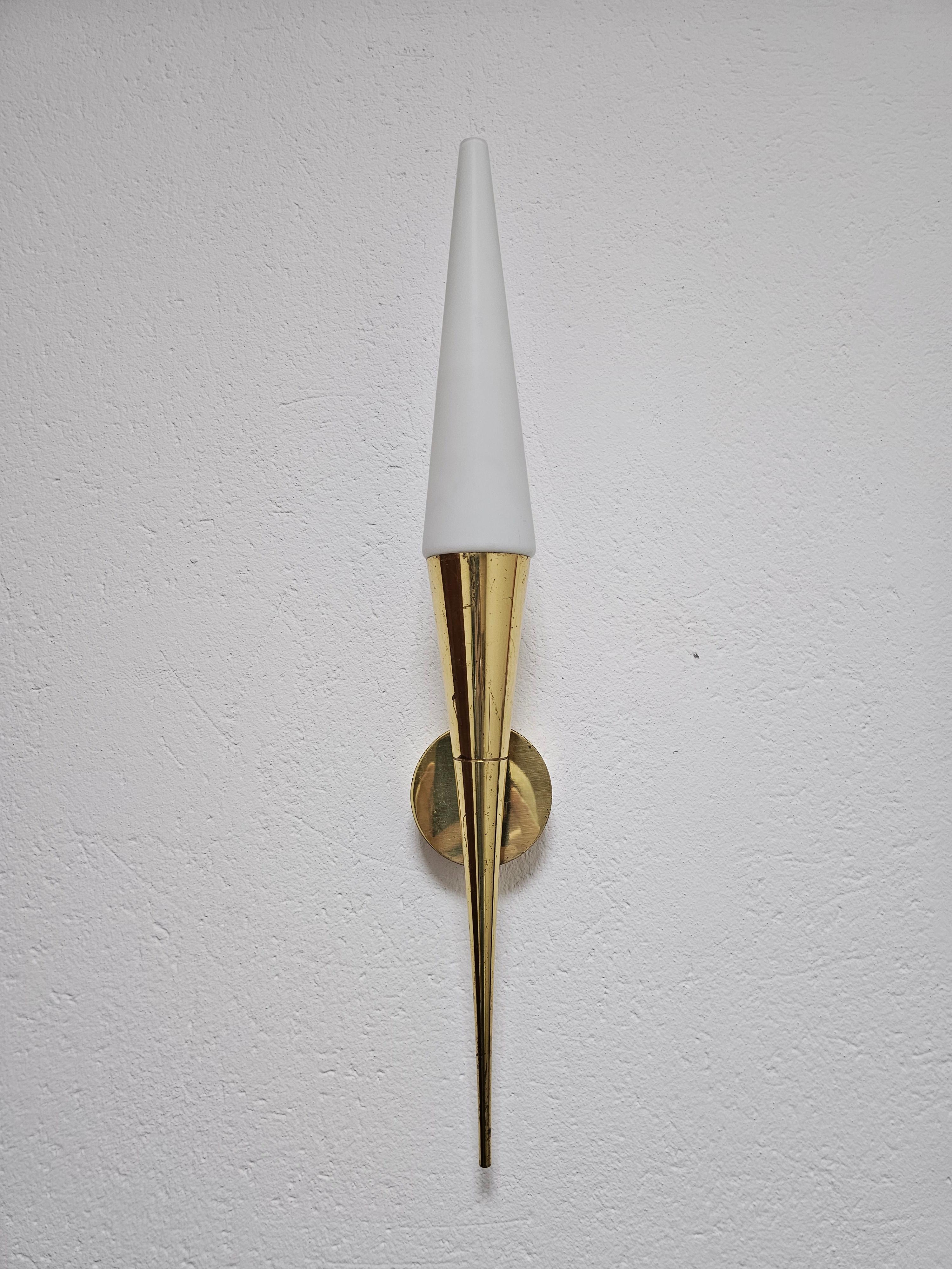 Mid Century Modern Brass and Opaline glass sconces by Limburg, W. Germany 1960s In Good Condition For Sale In Beograd, RS