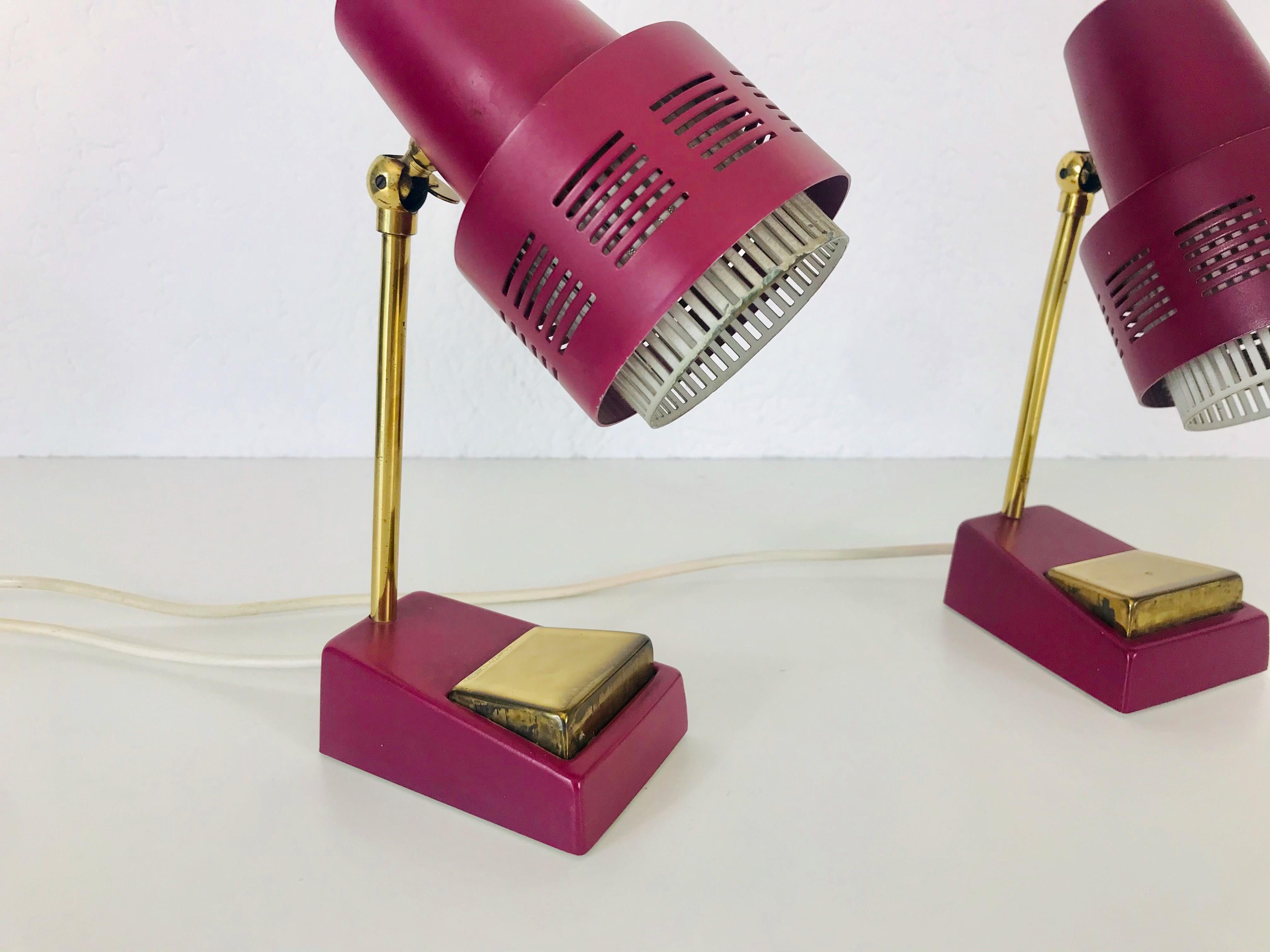 Mid-Century Modern Brass and Purple Table Lamp, Pair, 1960s In Good Condition For Sale In Hagenbach, DE