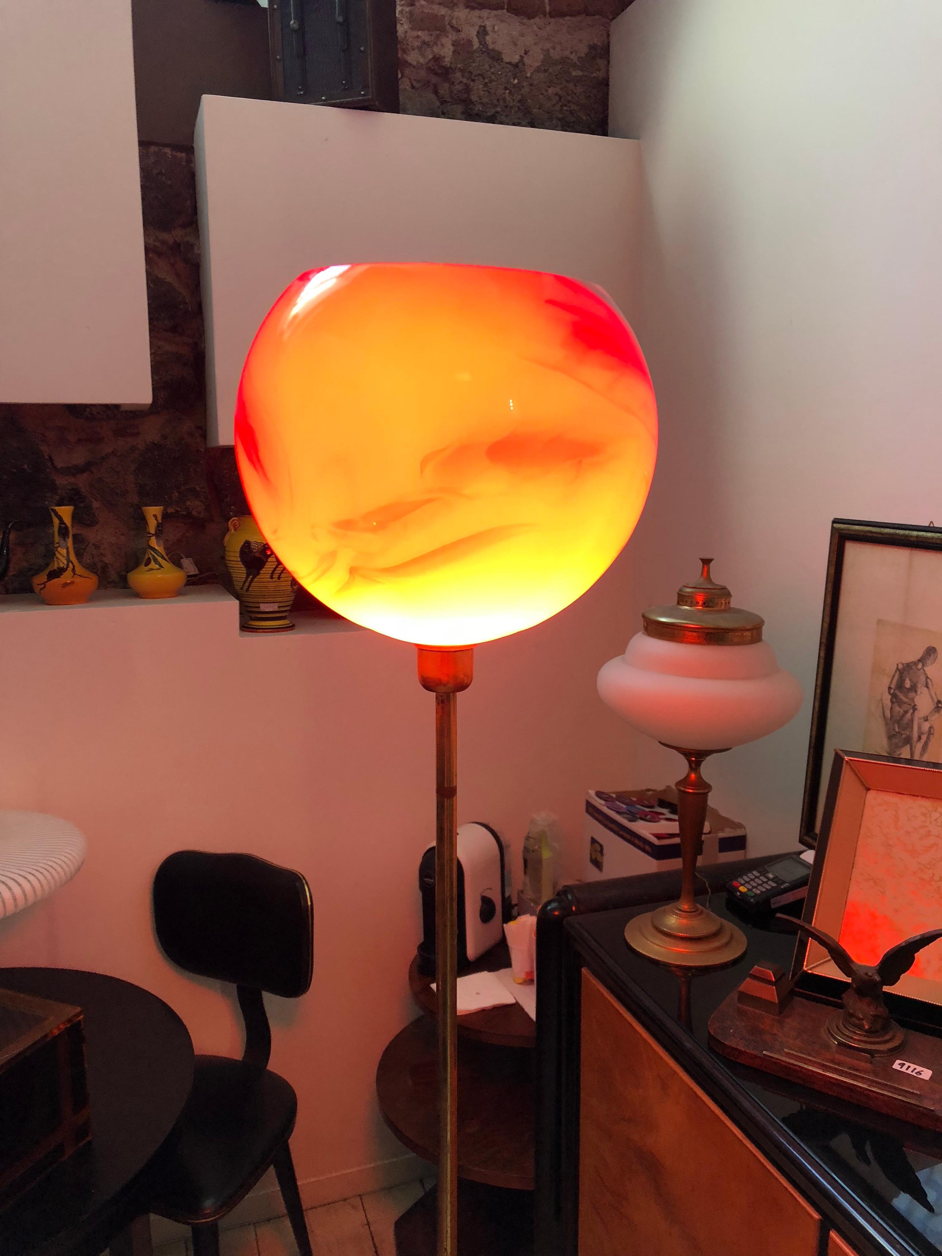 1950s Mid-Century Modern Brass and Red Glass Italian Floor Lamp For Sale 7