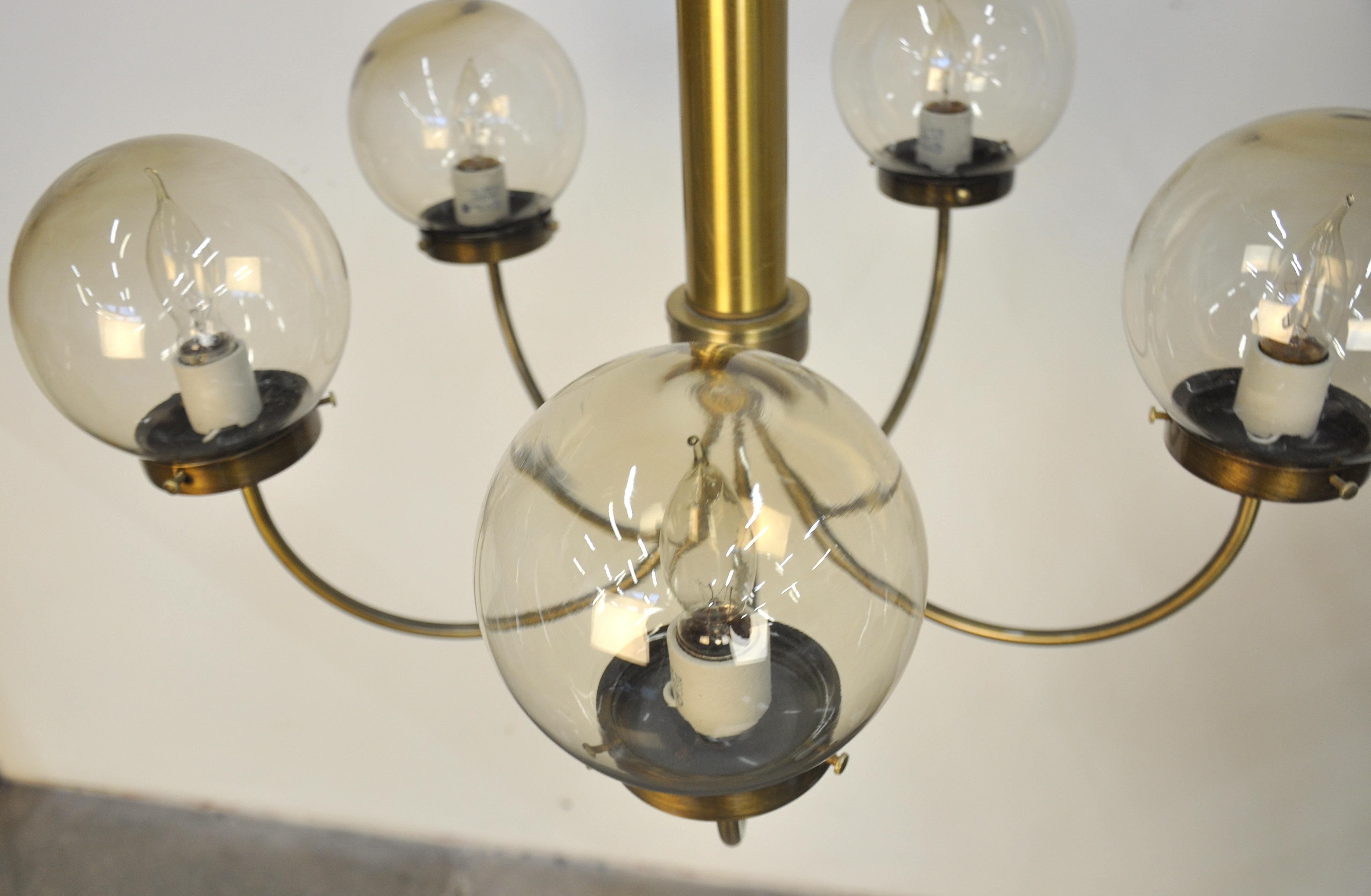 Mid-Century Modern Brass and Smoked Glass Chandelier In Good Condition In Miami, FL