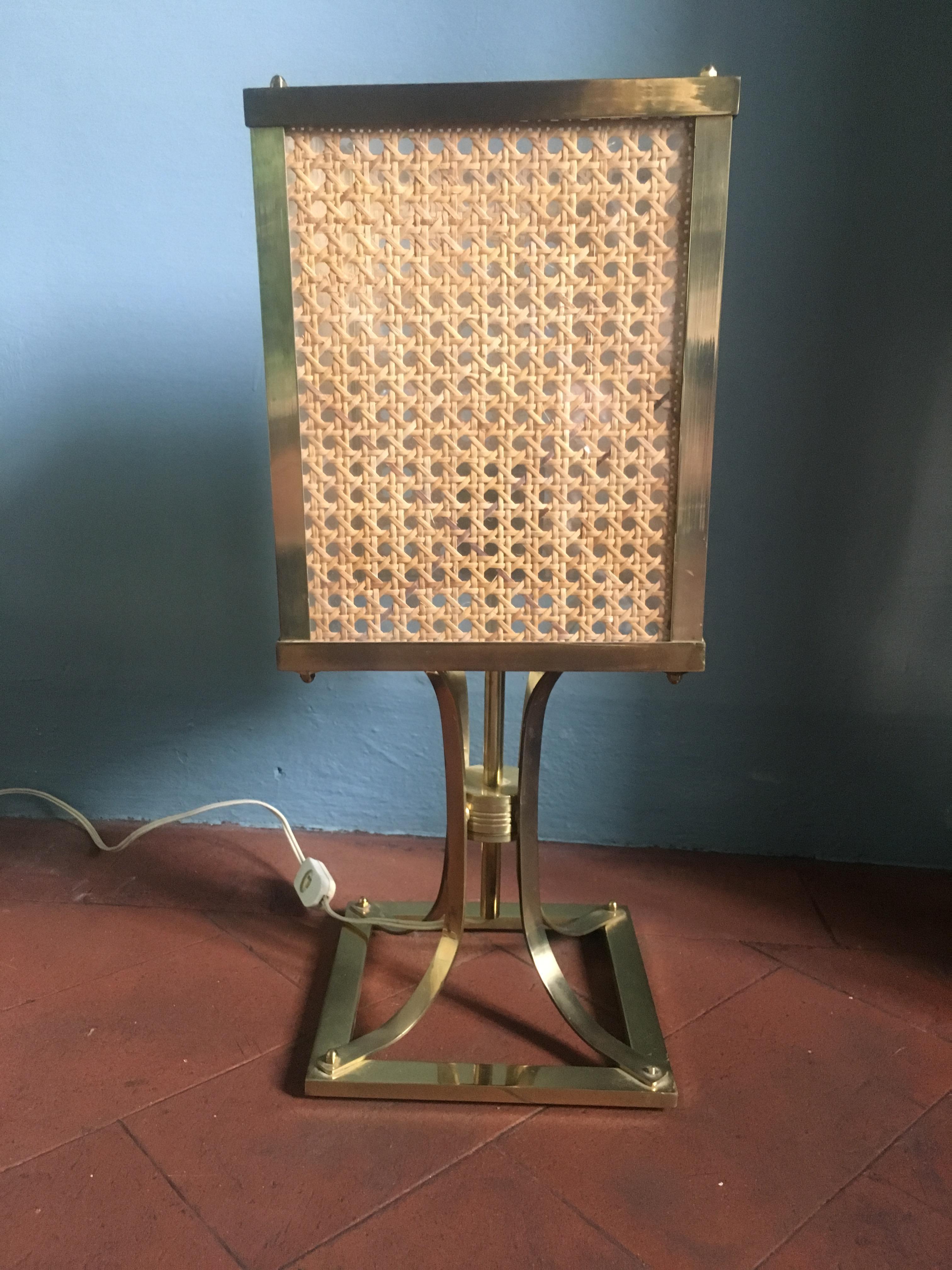 Italian Mid-Century Modern Brass and Straw Table Lamp, 1970s For Sale