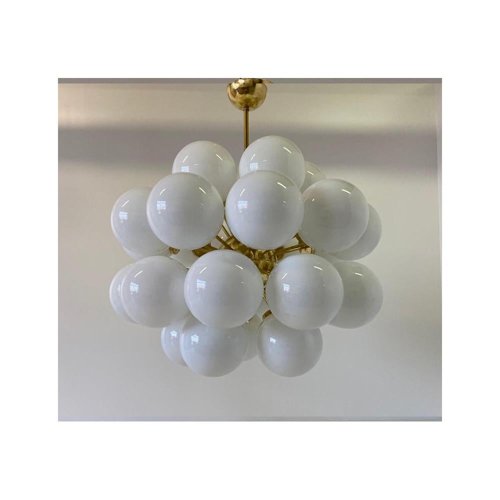 Contemporary Mid-Century Modern Brass and White Murano Glass Spheres Chandelier For Sale