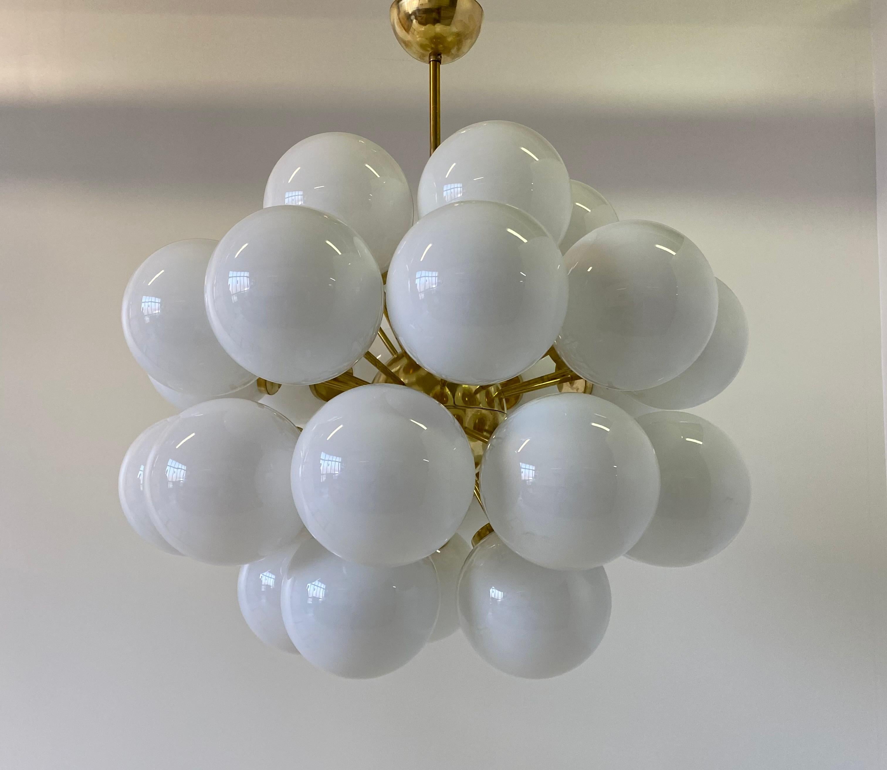 Mid-Century Modern Brass and White Murano Glass Spheres Chandelier 1