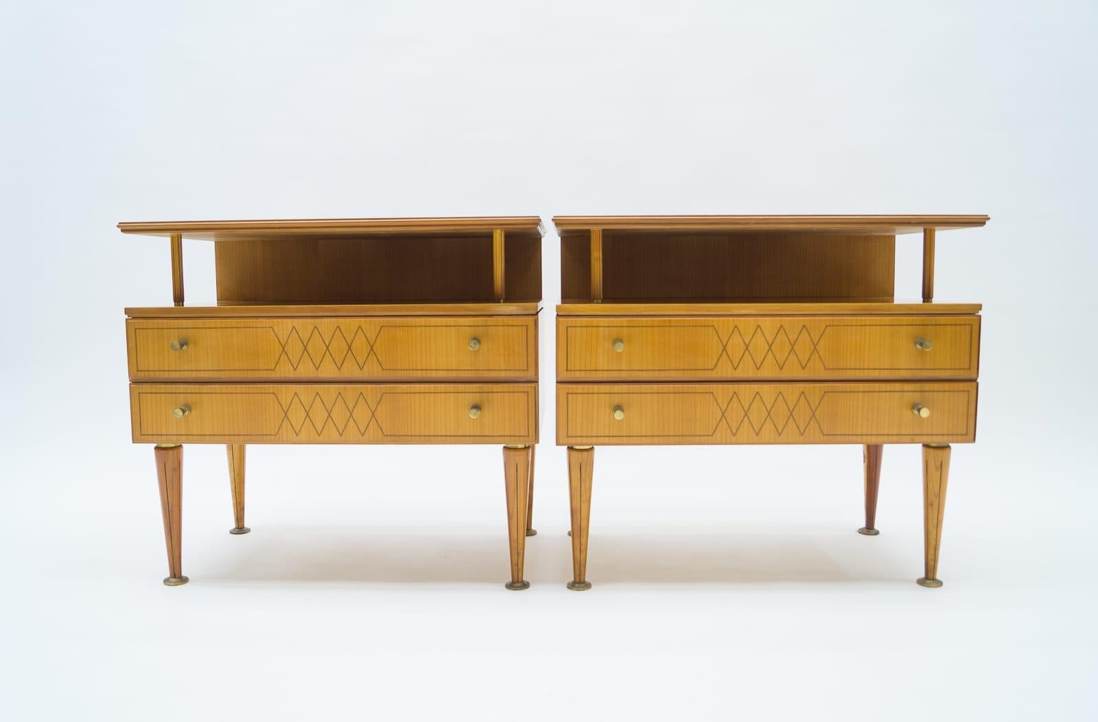 Mid-Century Modern Brass and Wood Nightstands, 1950s, Set of 2 In Good Condition For Sale In Nürnberg, Bayern