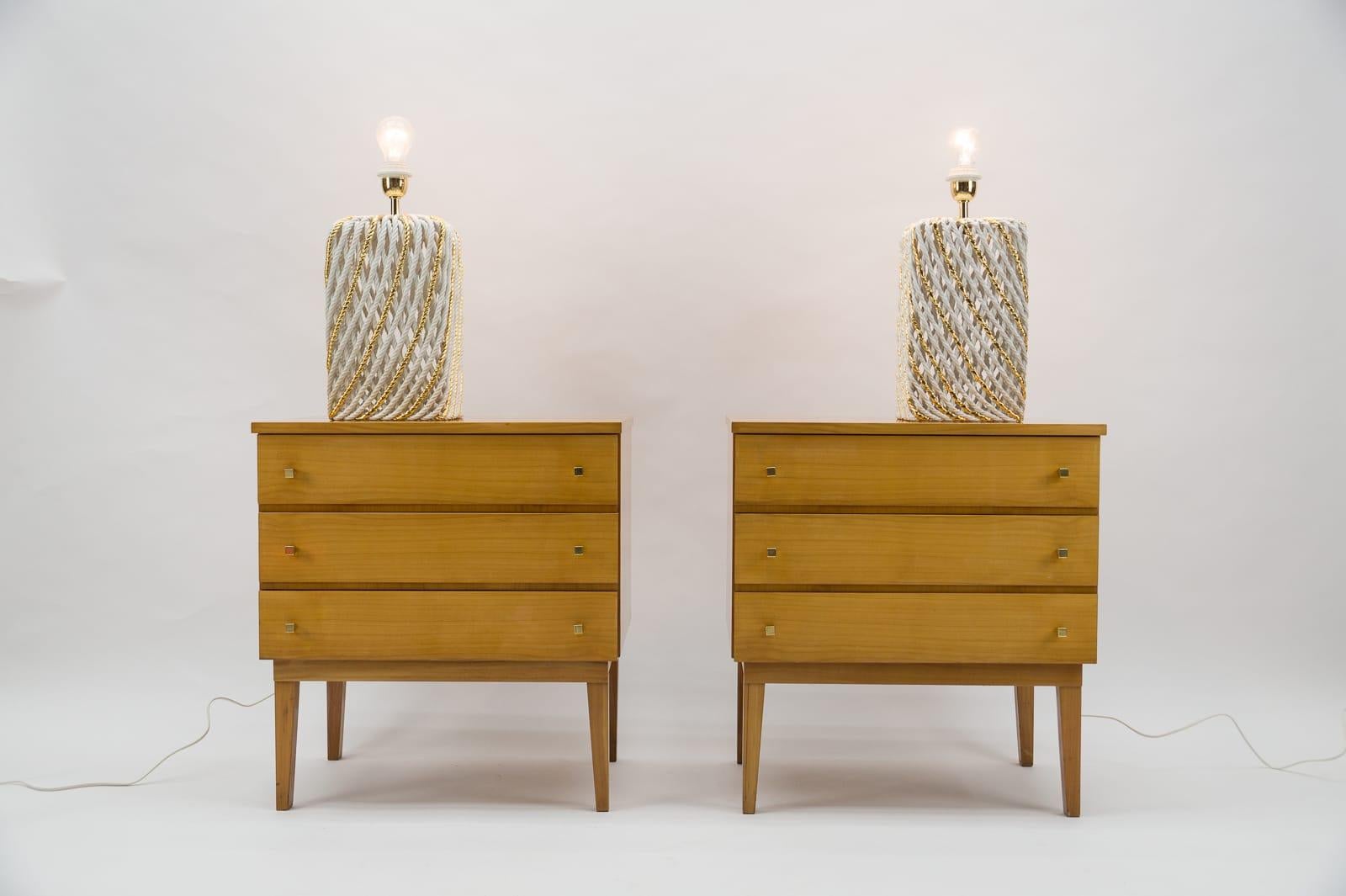  Mid-Century Modern Brass and Wood Nightstands, 1950s, Set of 2 In Good Condition For Sale In Nürnberg, Bayern