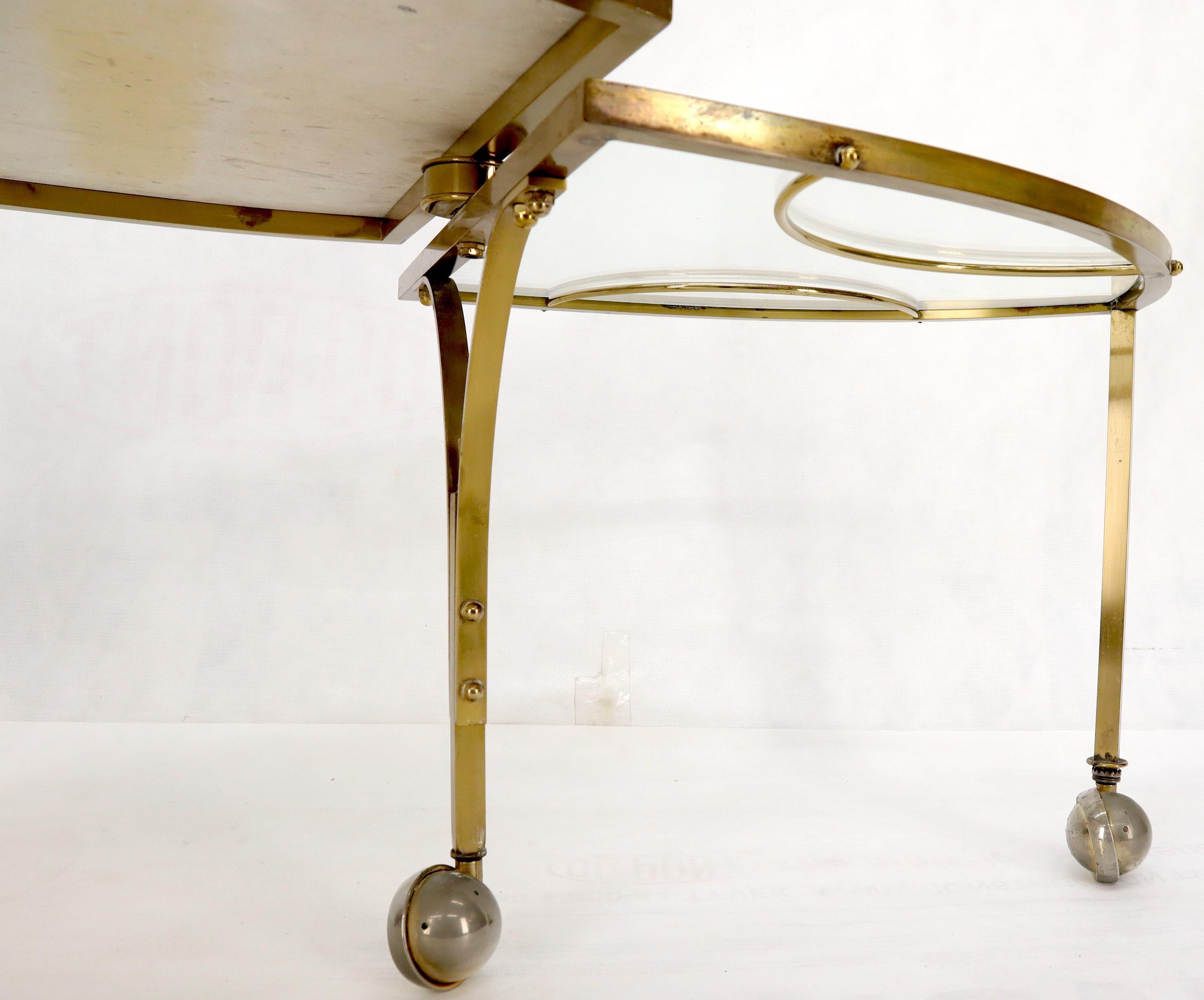 Table basse extensible moderne du milieu du siècle dernier, base en laiton sur roues, plateau en travertin en vente 8