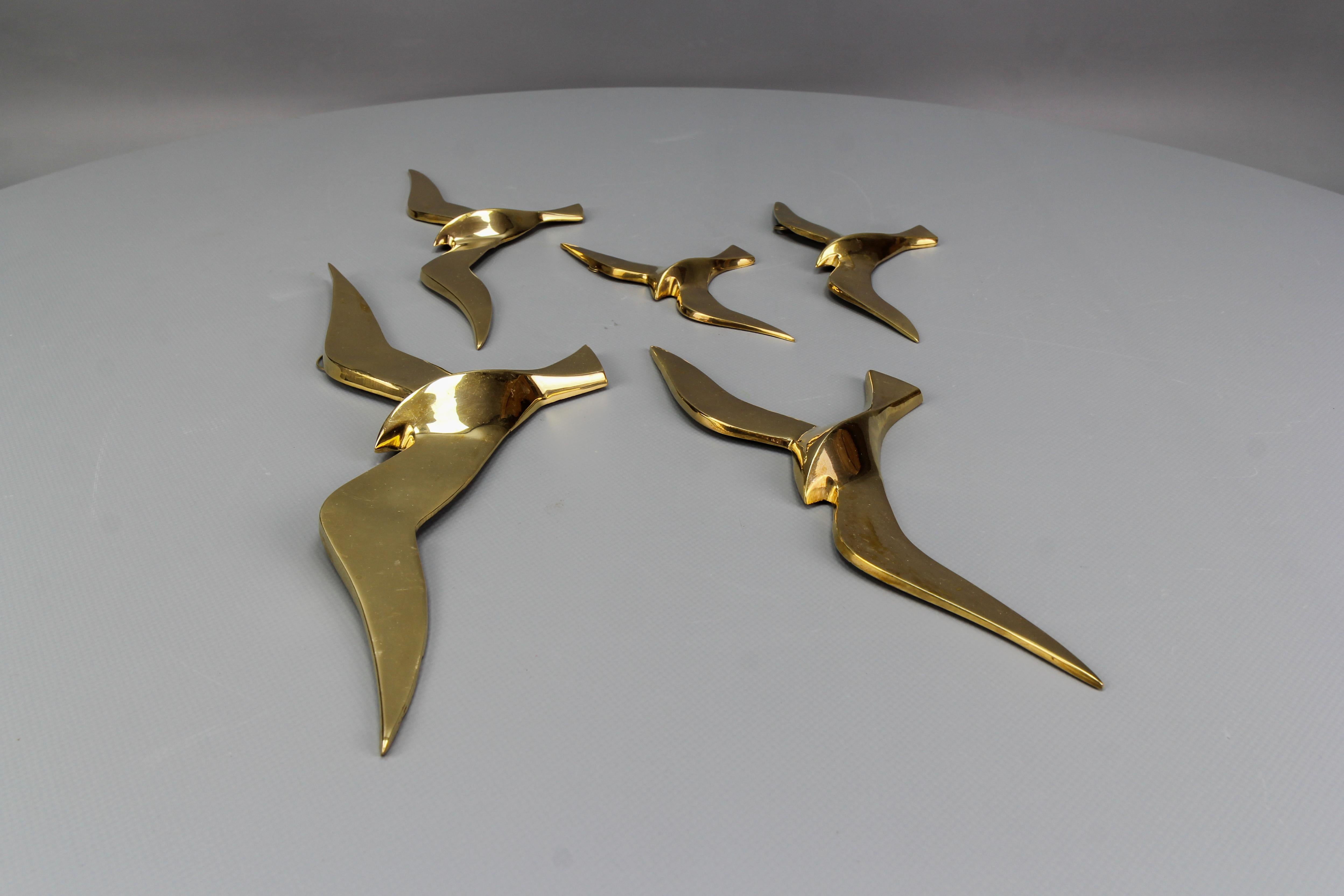 Late 20th Century Mid-Century Modern Brass Bird Wall-Mounted Figures, Set of Five For Sale