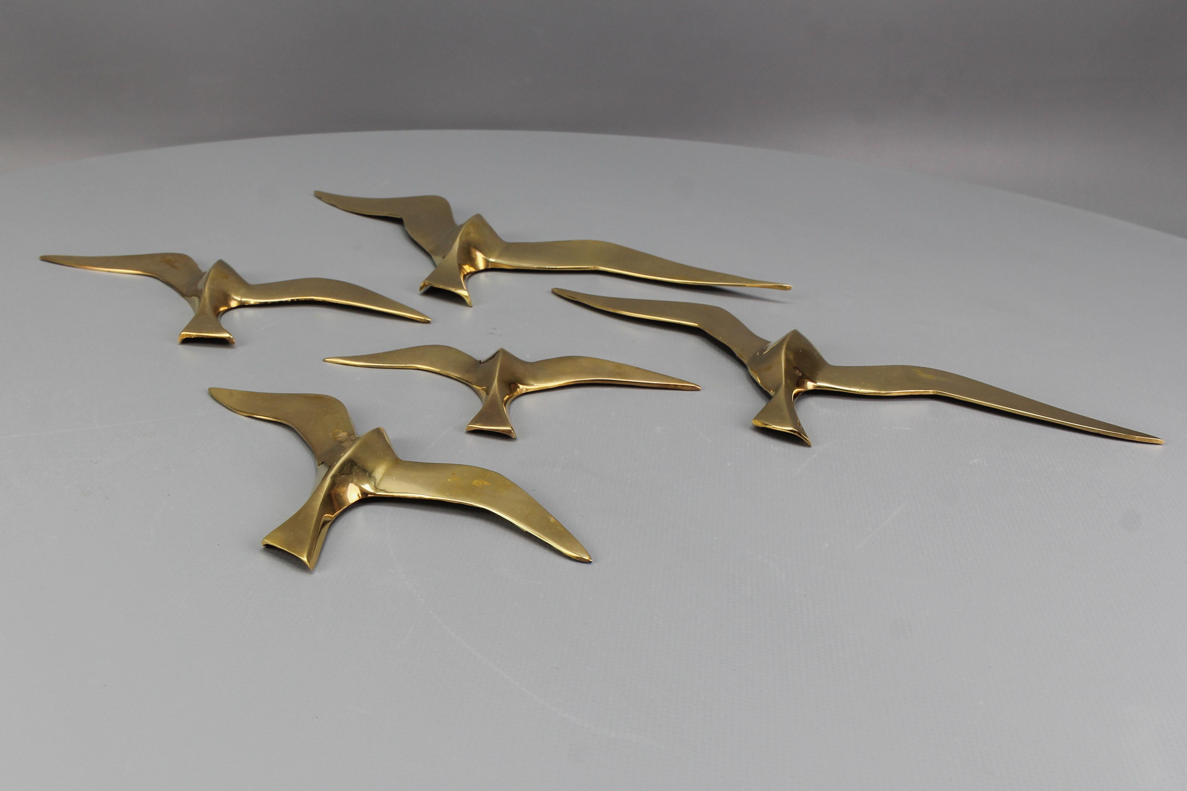 Mid-Century Modern Brass Bird Wall-Mounted Figures, Set of Five For Sale 2