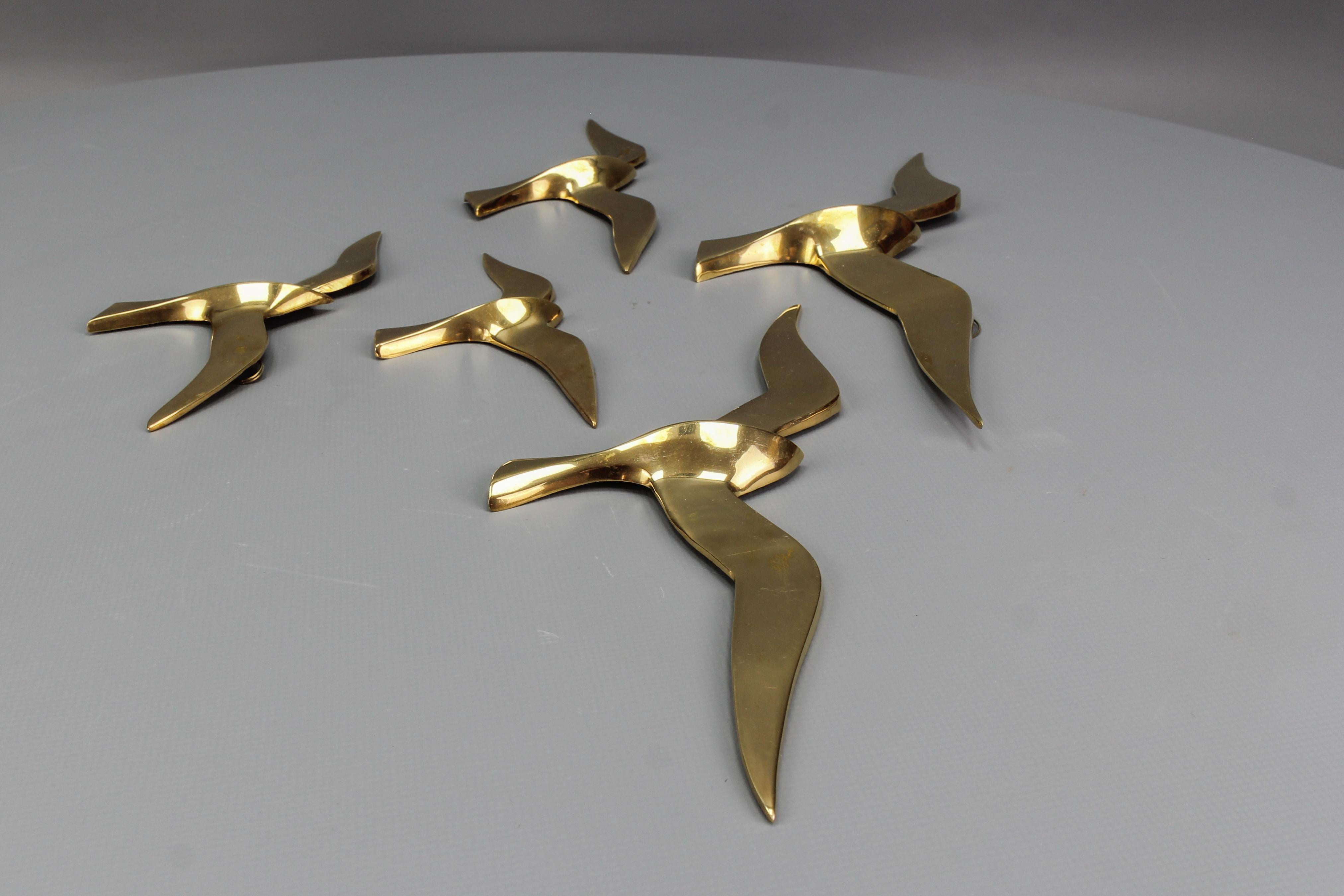 Mid-Century Modern Brass Bird Wall-Mounted Figures, Set of Five For Sale 3