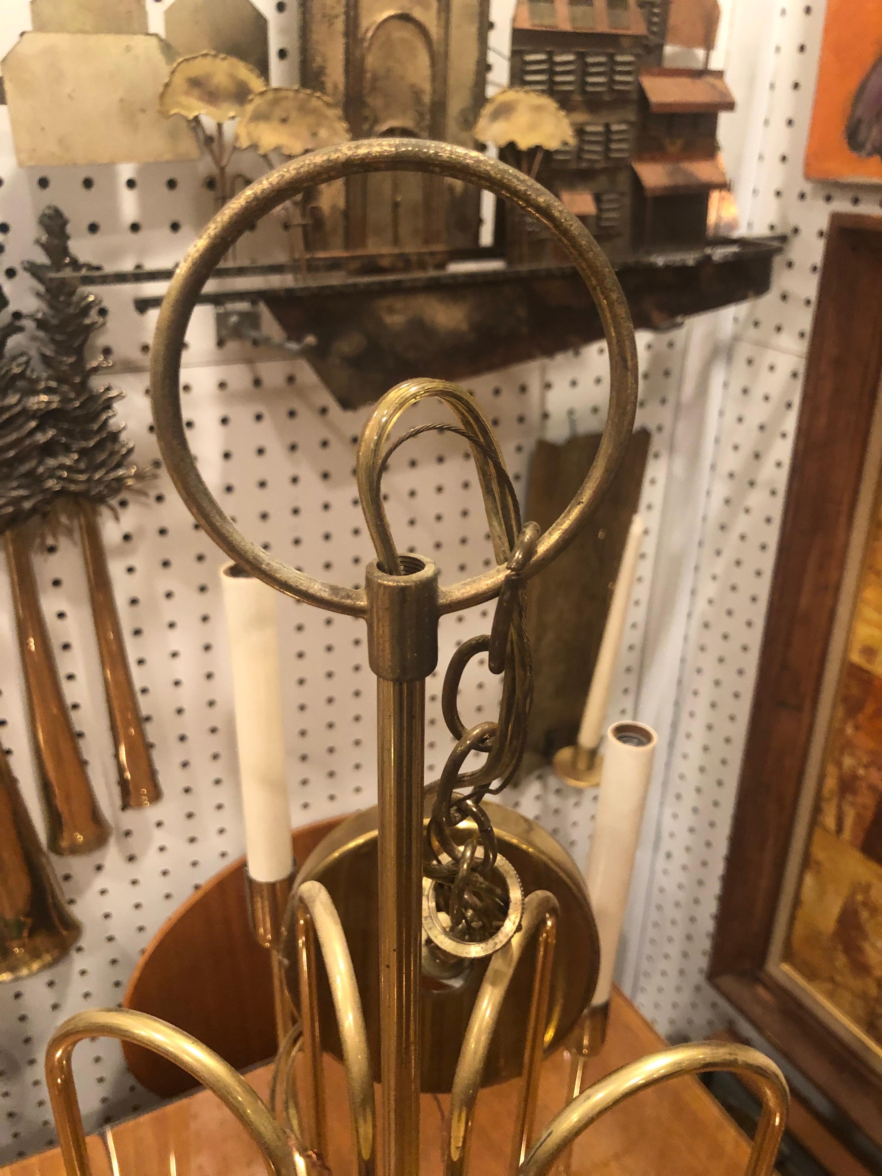 Mid-Century Modern Brass Chandelier Attributed to Tommi Parzinger In Good Condition For Sale In Redding, CT