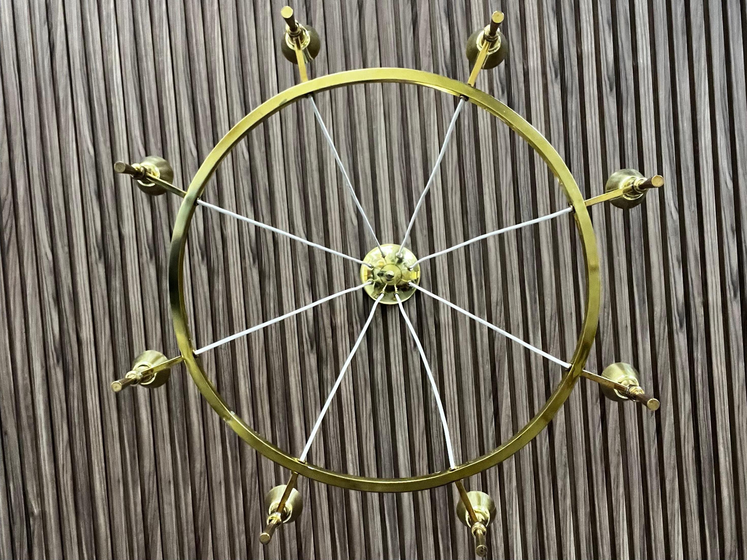Danese Lampadario in ottone moderno di metà secolo in vendita