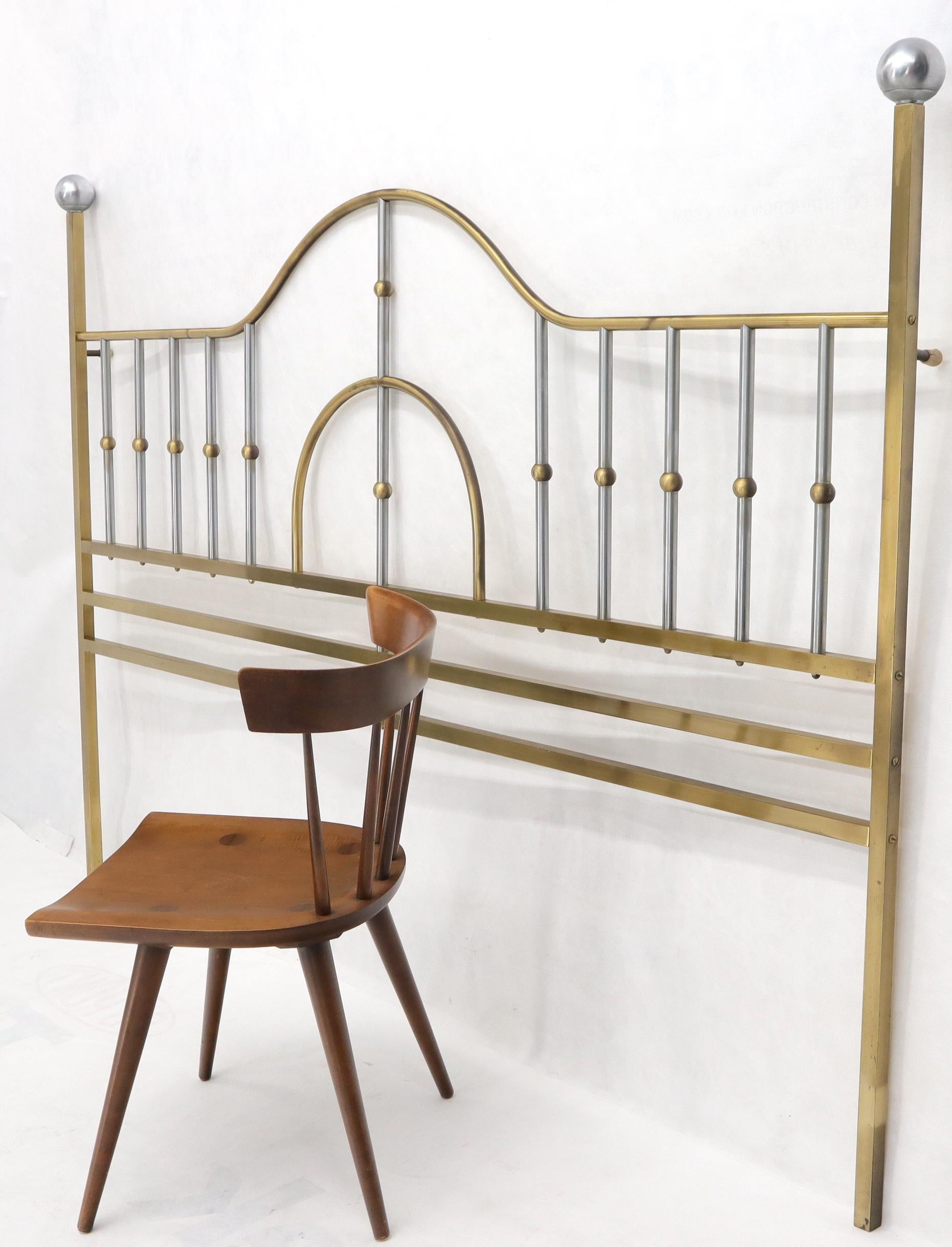 Mid-Century Modern Brass and Chrome King Size Headboard In Excellent Condition For Sale In Rockaway, NJ