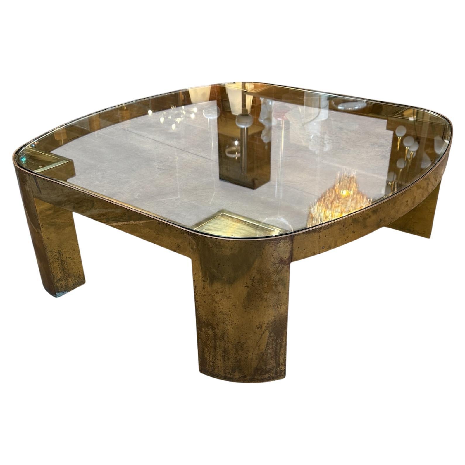 Table basse en laiton The Moderns Modernity