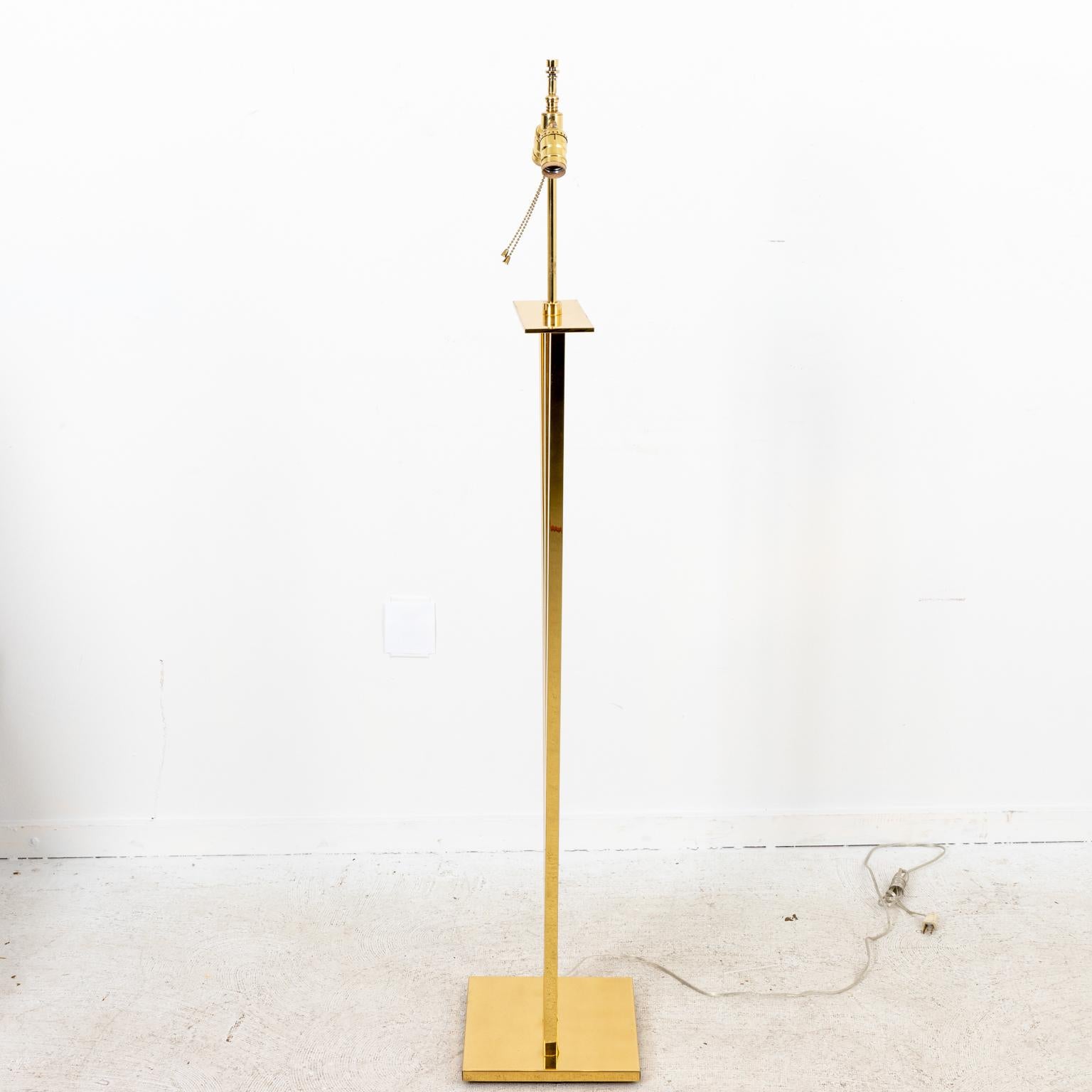 Late 20th Century Mid-Century Modern Brass Column Floor Lamp For Sale