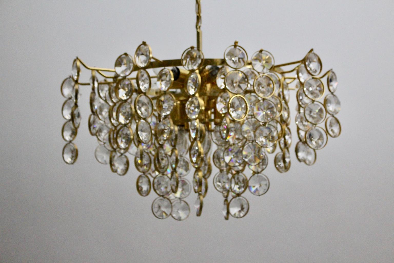 Mid-Century Modern Brass Crystal Vintage Chandelier Gaetano Sciolari Italy 1960s For Sale 1