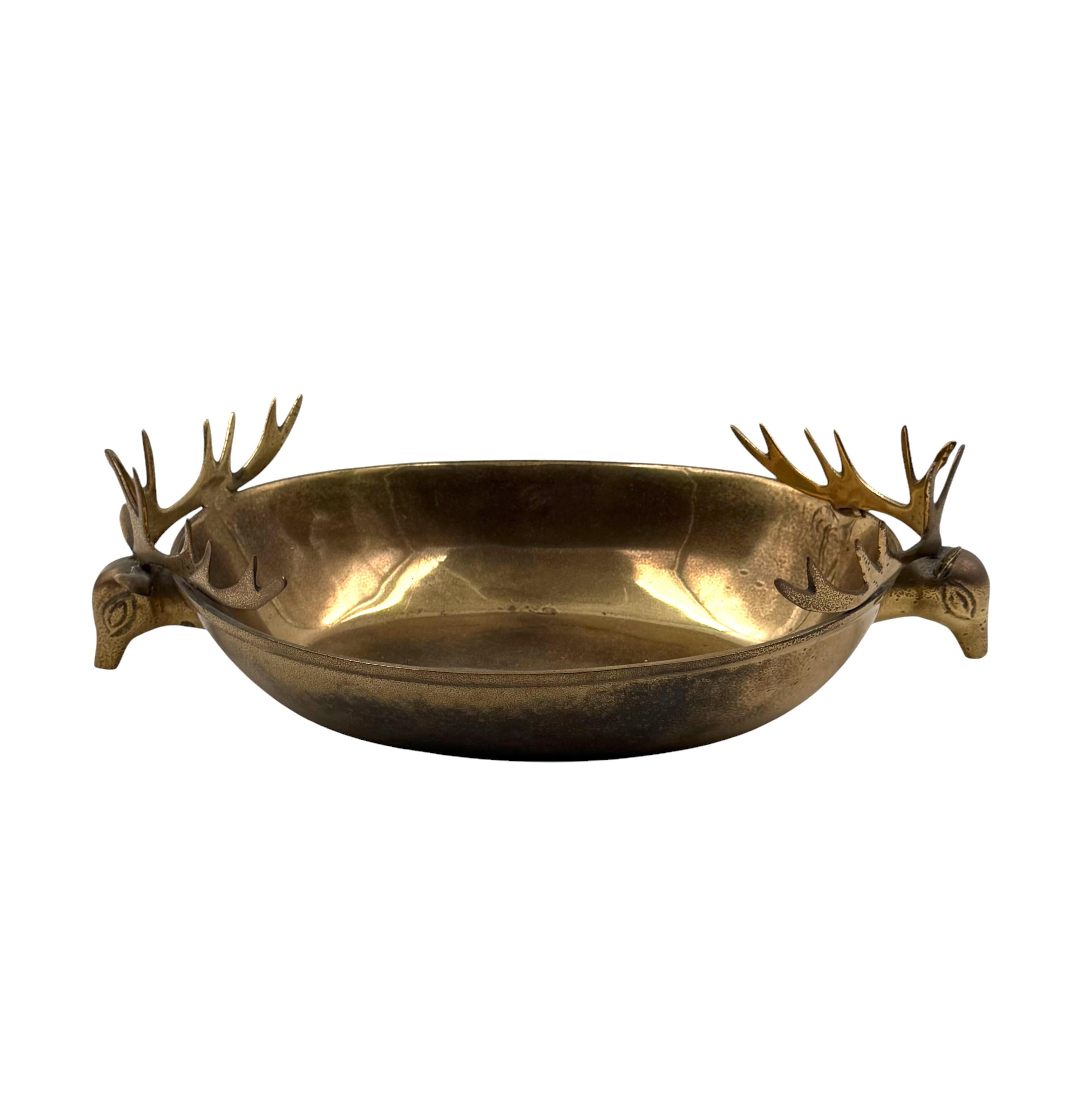 Mid-century Modern brass deers centerpiece / bowl, France 1970s in vendita 3