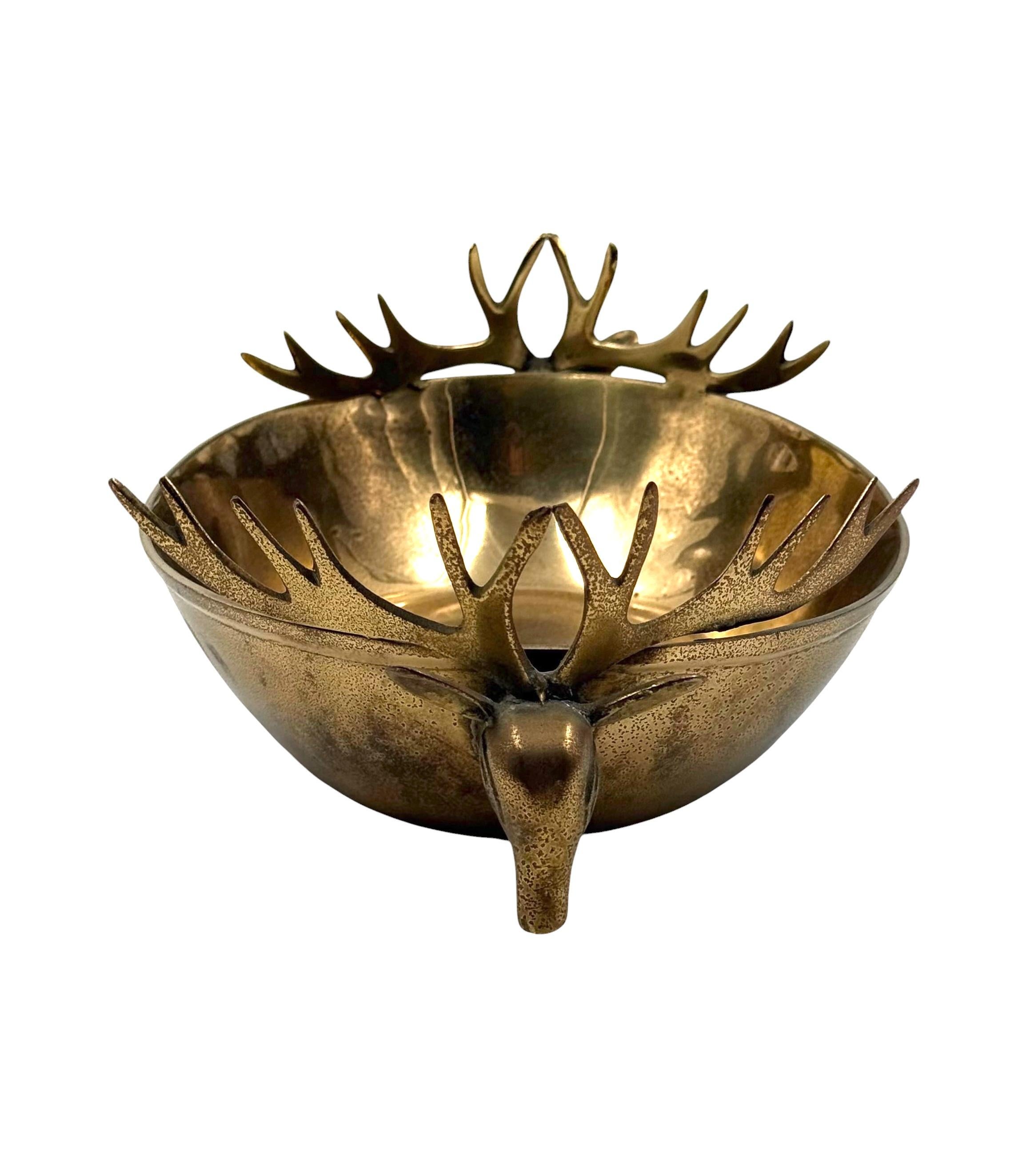 Mid-century Modern brass deers centerpiece / bowl, France 1970s in vendita 5